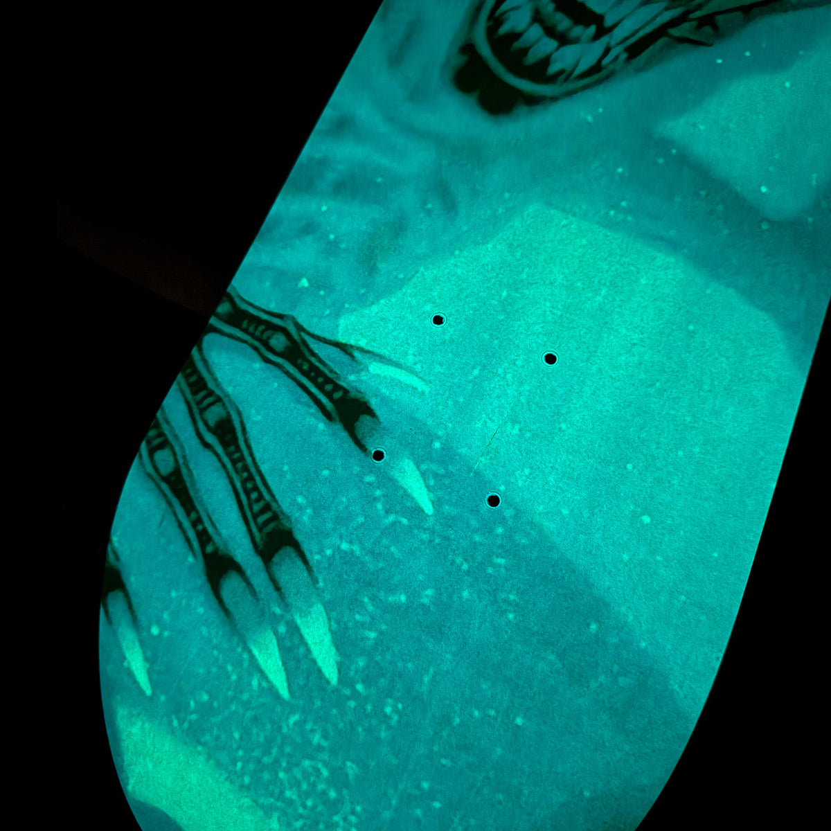 HUF (ハフ) Worldwide JP /OTHERS(その他アクセサリー)/ HUF X ALIENS XENOMORPH SKATE DECK商品 / GLOW IN THE DARK