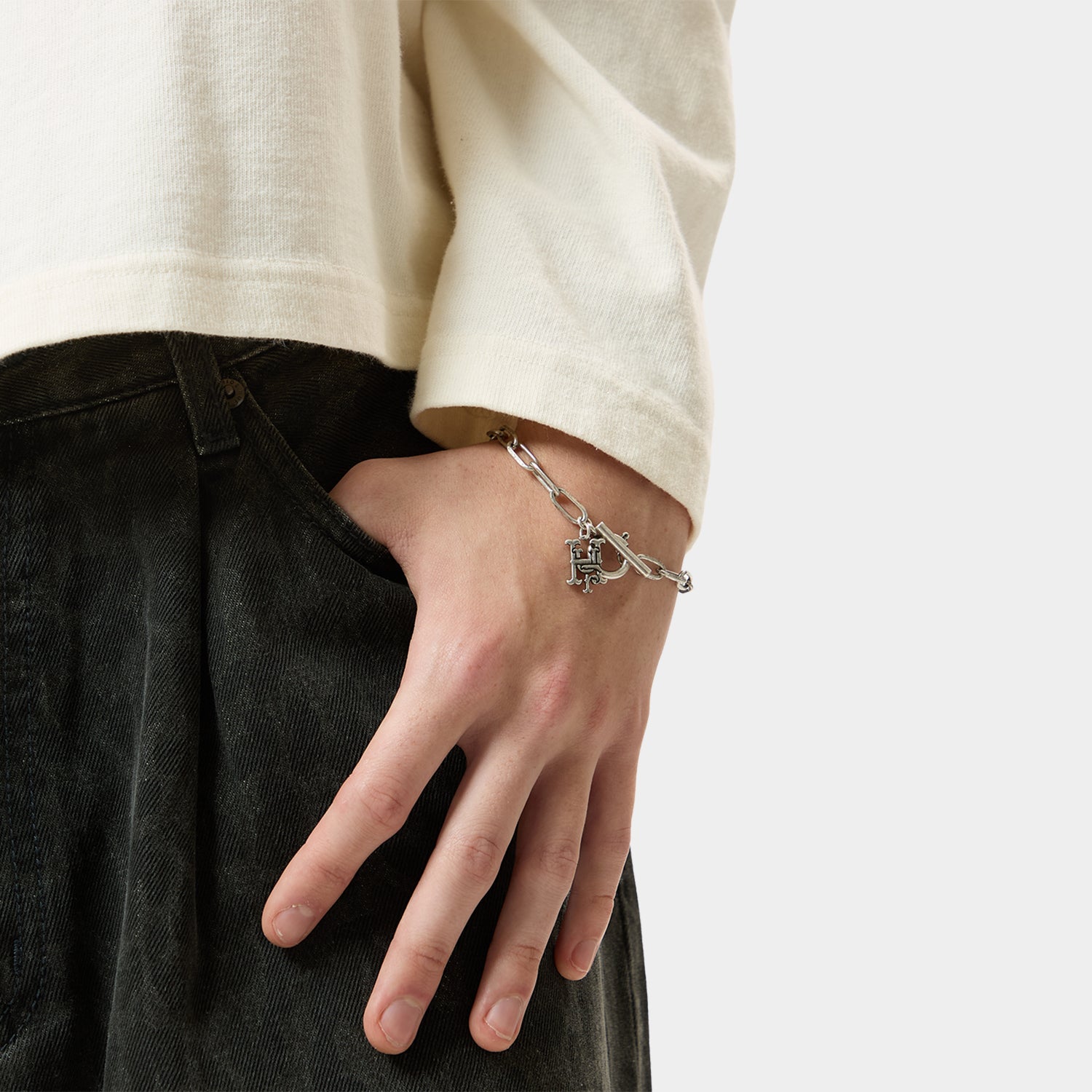 HUF (ハフ) Worldwide JP /JEWELRY(ジュエリー)/ VARSITY BRACELET商品 / SILVER