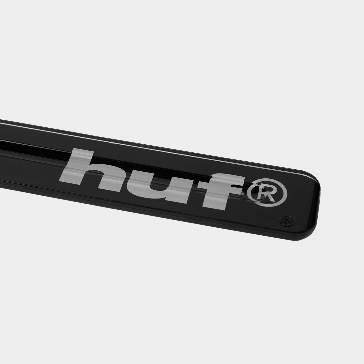 HUF (ハフ) Worldwide JP /OTHERS(その他アクセサリー)/ HUF X KUUMBA INTERNATIONAL KUUMBA ACRYLIC INCENSE TRAY HOLDER商品 / BLACK