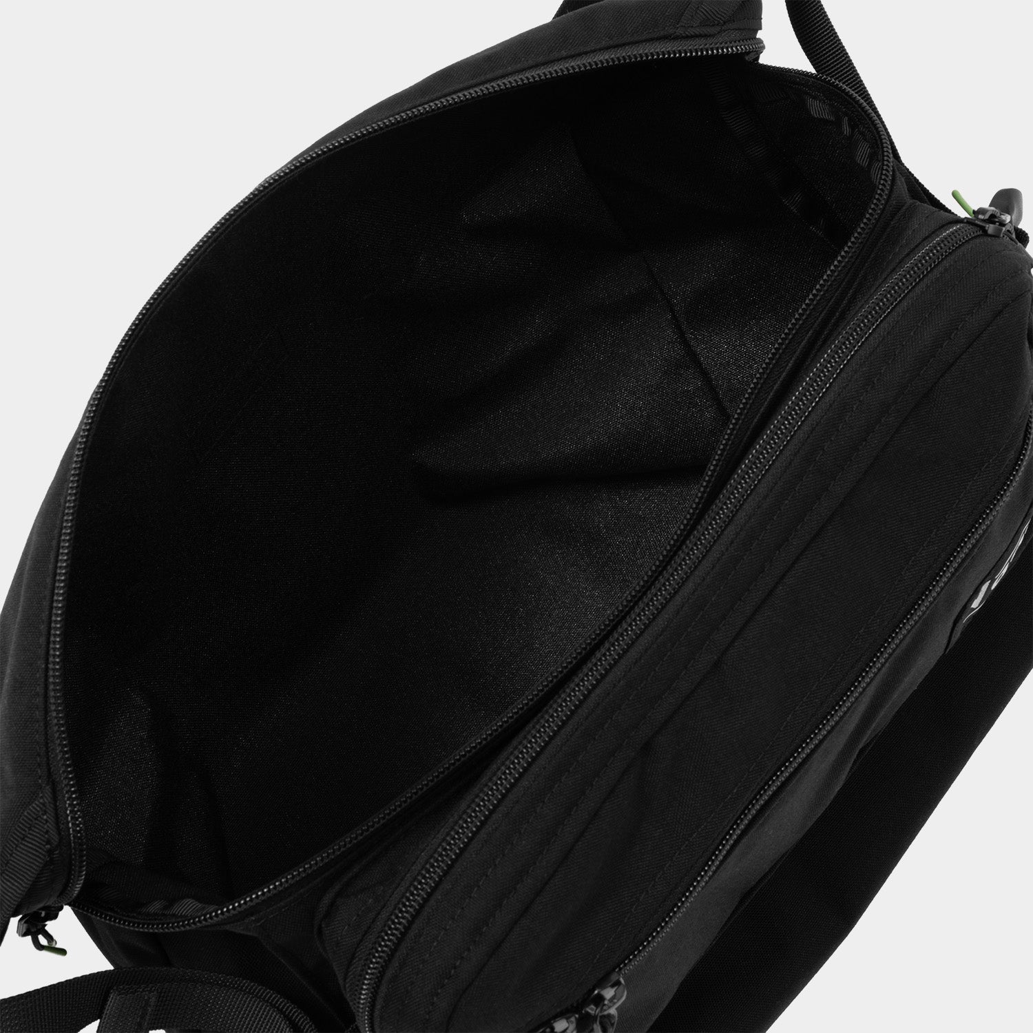 HUF (ハフ) Worldwide JP /BAGS(バッグ)/ HUF X VAGA MAGIC POCKET商品 / BLACK