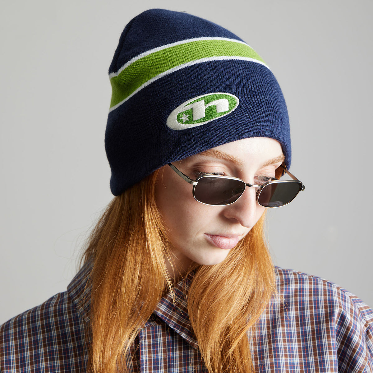 HUF (ハフ) Worldwide JP /HATS & BEANIES(ハット&ビーニー)/ FREQUENCY SKULL BEANIE商品 / NAVY