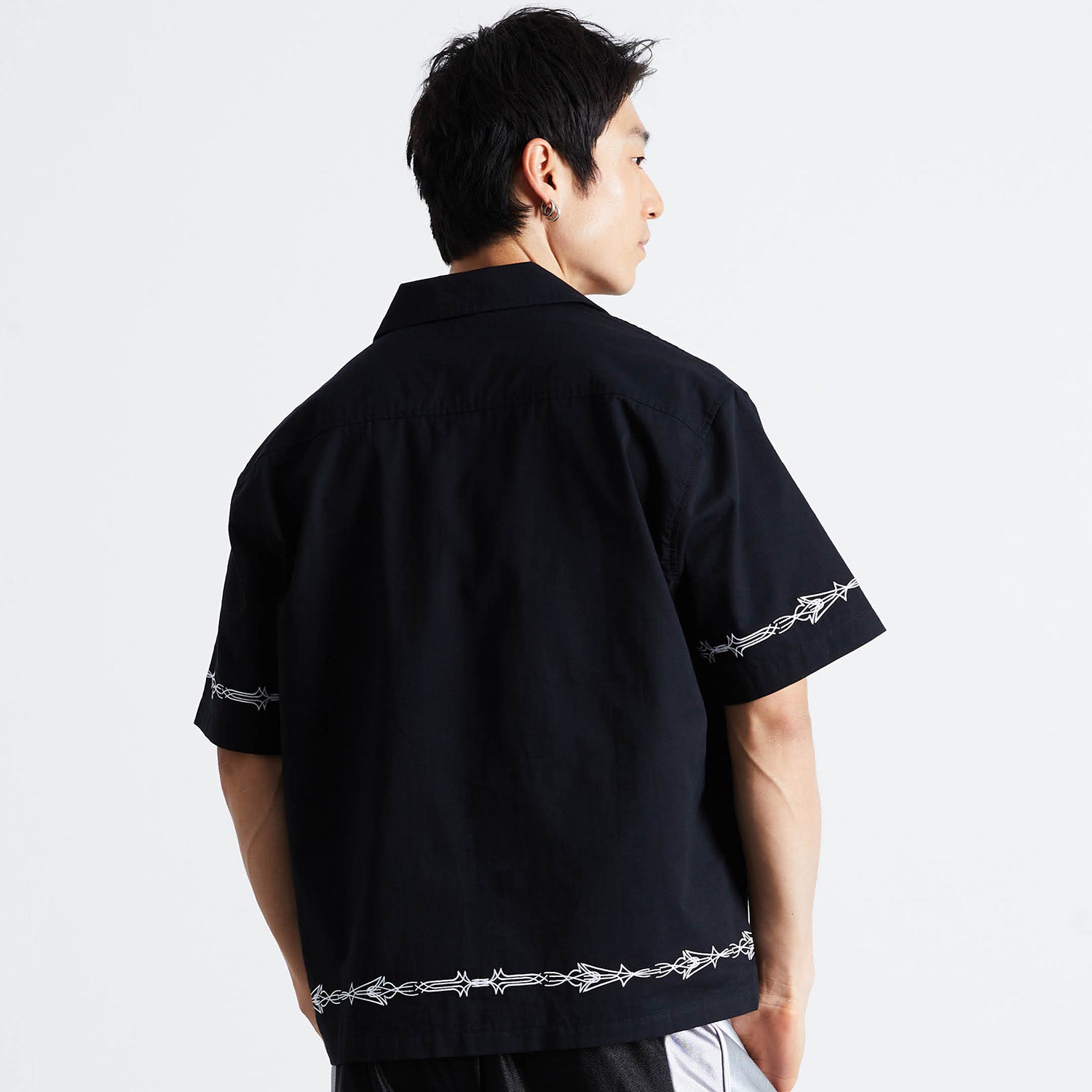 HUF (ハフ) Worldwide JP /TOPS & SHIRTS(トップス&シャツ)/ PINSTRIPE EMBROIDERED RESORT SHIRT商品 / AVOCADO