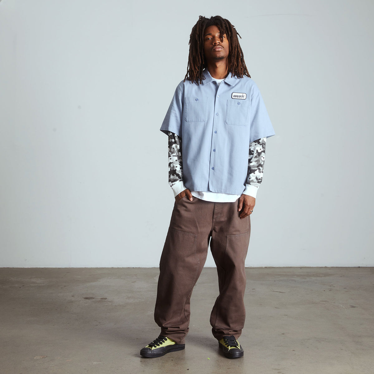 HUF (ハフ) Worldwide JP /TOPS & SHIRTS(トップス&シャツ)/ SHADOWS LS WORK SHIRT商品 / LIGHT BLUE