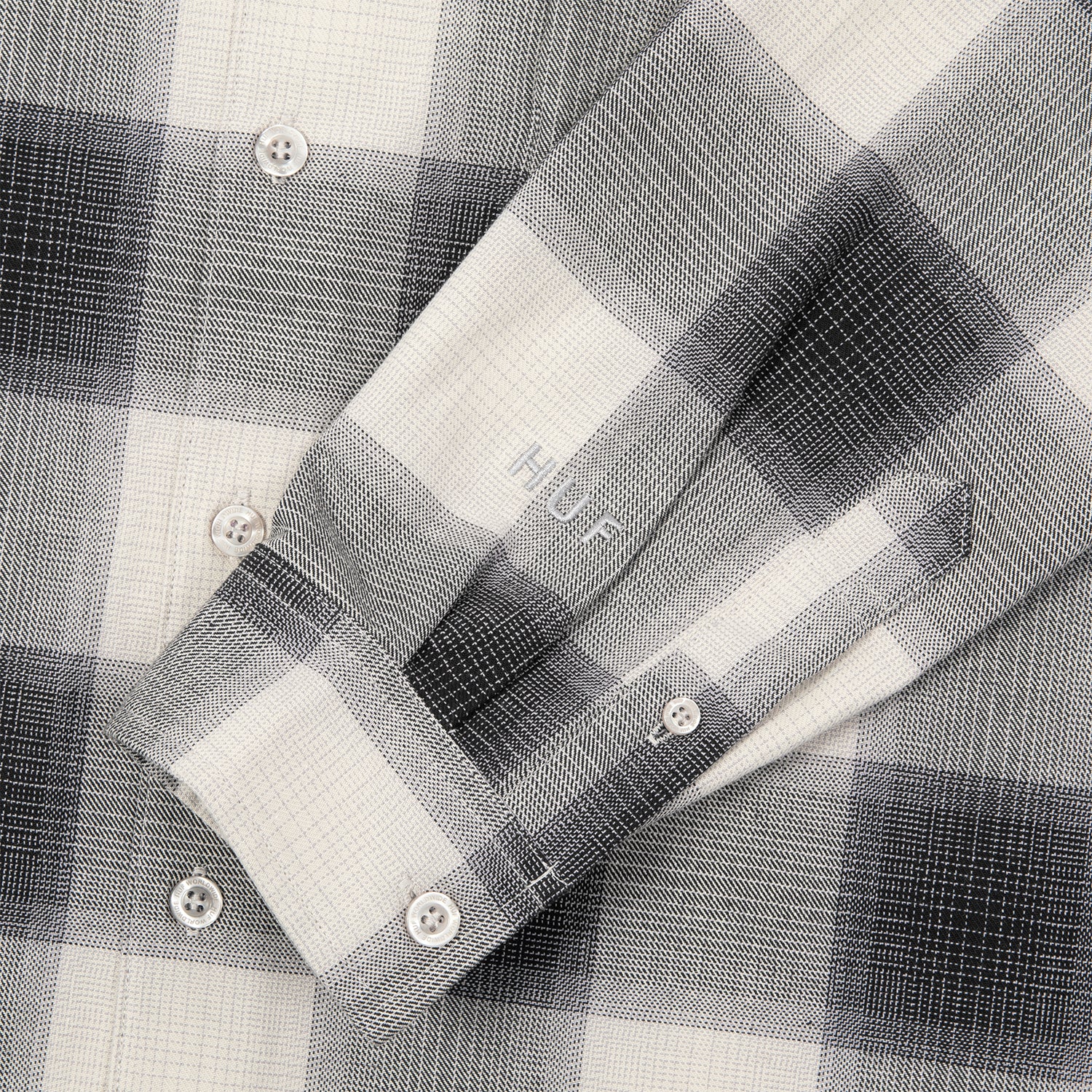 HUF (ハフ) Worldwide JP /TOPS & SHIRTS(トップス&シャツ)/ OG LOGO OMBRE PLAID LS SHIRT商品 / ICE BLUE