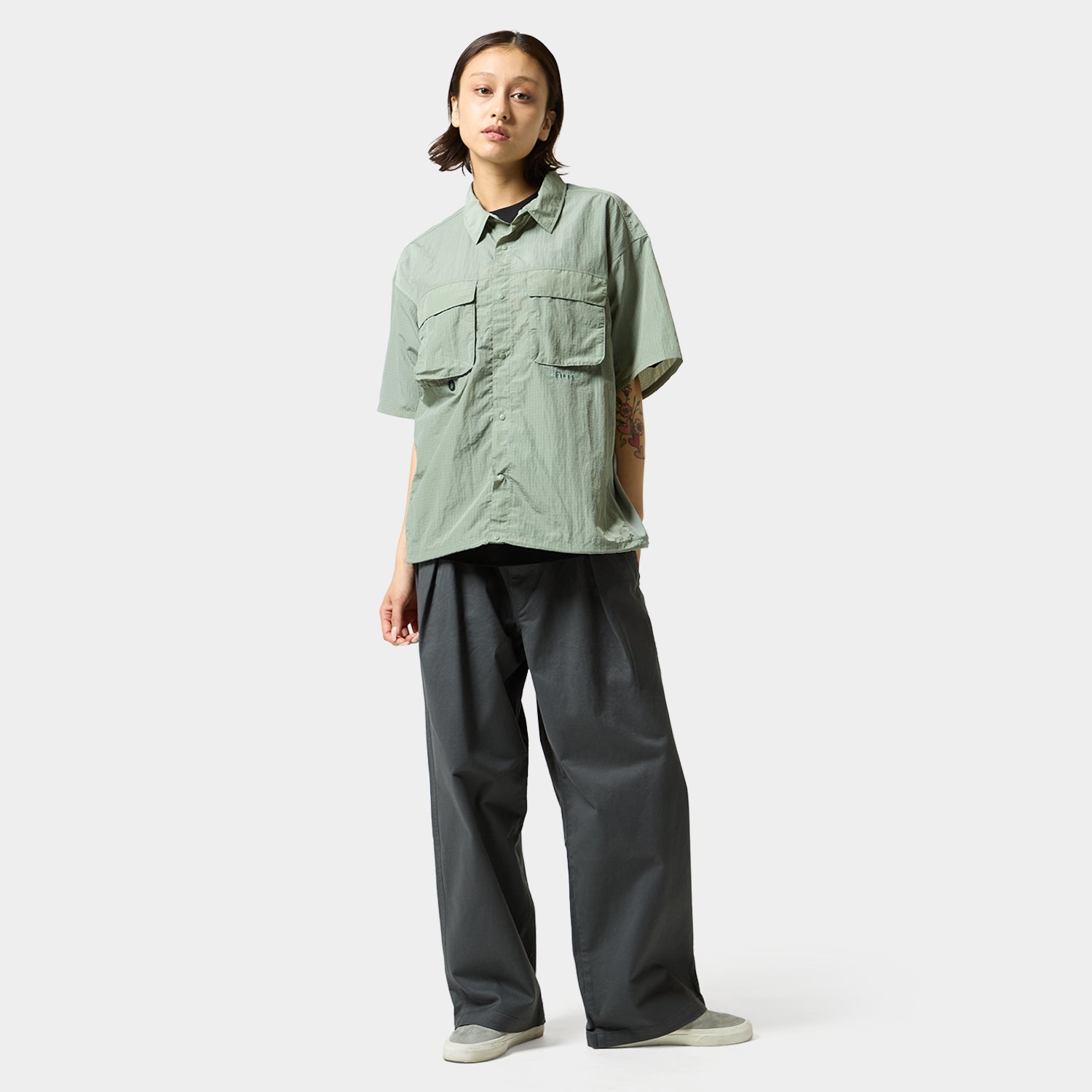 HUF (ハフ) Worldwide JP /TOPS & SHIRTS(トップス&シャツ)/ UTILITY NYLON SHEER SHIRT商品 / BLACK