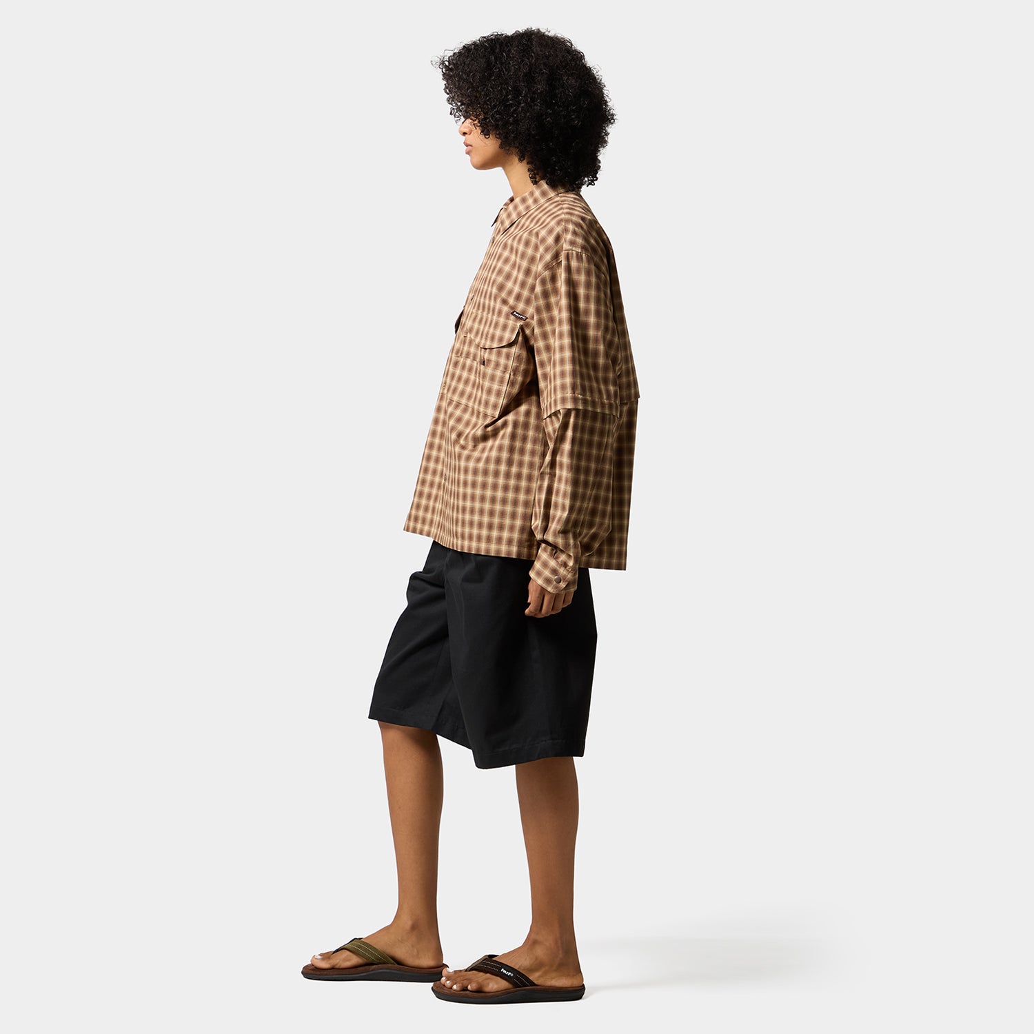 HUF (ハフ) Worldwide JP /TOPS & SHIRTS(トップス&シャツ)/ AIR FLOW CONVERTIBLE LS SHIRT商品 / BROWN
