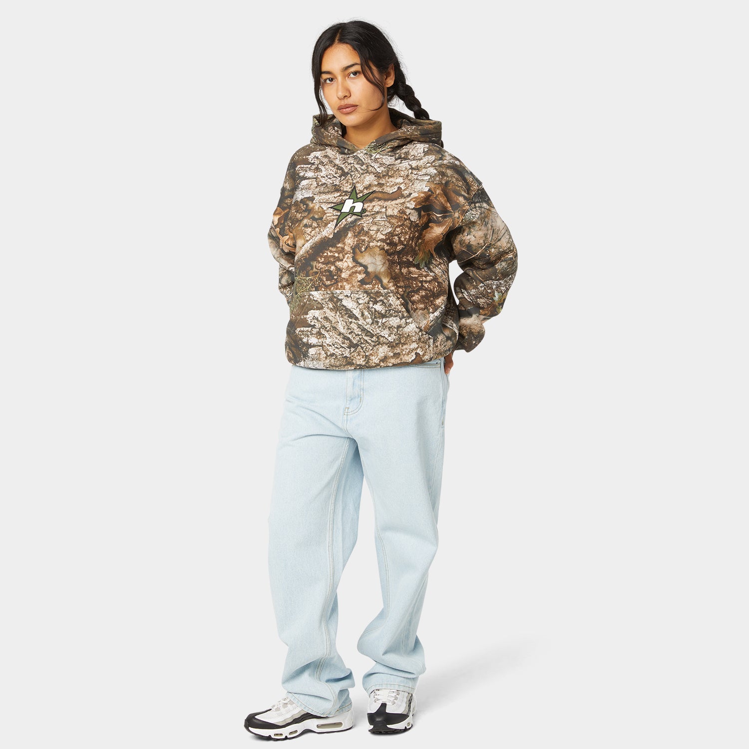 HUF (ハフ) Worldwide JP /HOODIES(パーカー)/ HUF X REALTREE® HEAVYWEIGHT HOODIE商品 / REALTREE