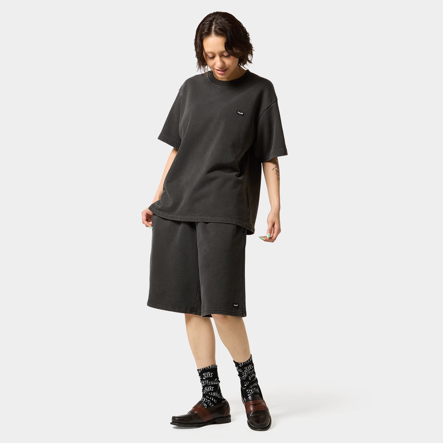 HUF (ハフ) Worldwide JP /TOPS & SHIRTS(トップス&シャツ)/ huf eightynine WASHED FLEECE TEE商品 / ASH GREY