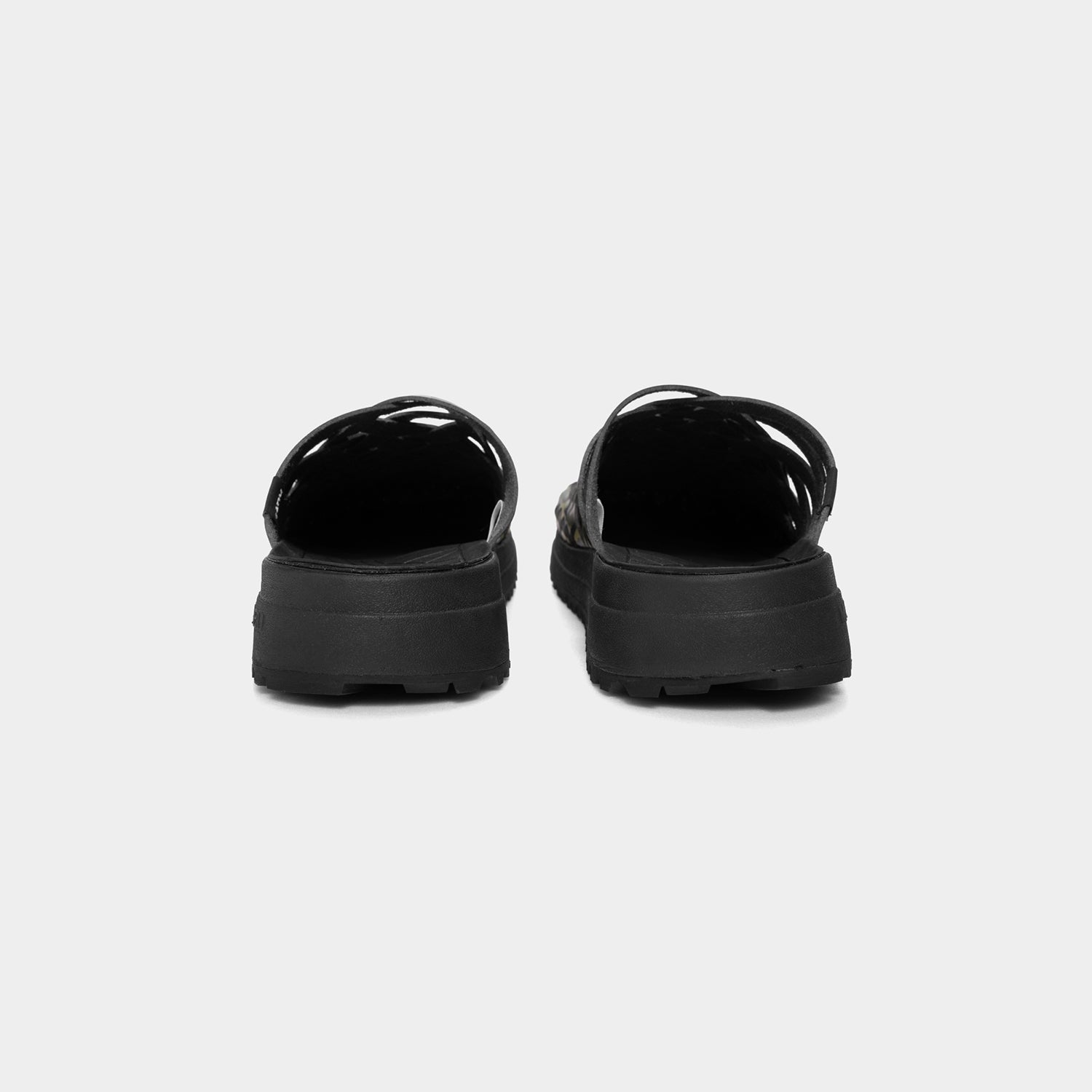 HUF (ハフ) Worldwide JP /FOOTWEAR(スニーカー)/ HUF X MALIBU SANDALS商品 / WOODLAND