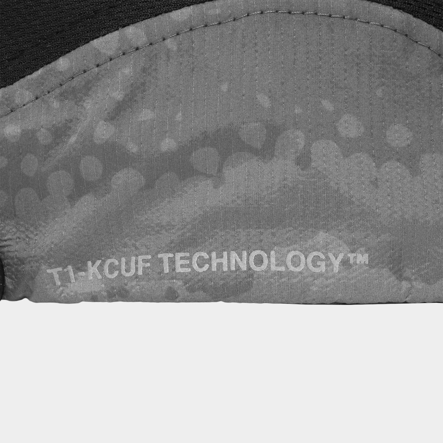 HUF (ハフ) Worldwide JP /HATS & BEANIES(ハット&ビーニー)/ CROSS CONDITIONS UL TECH HAT商品 / CAMO