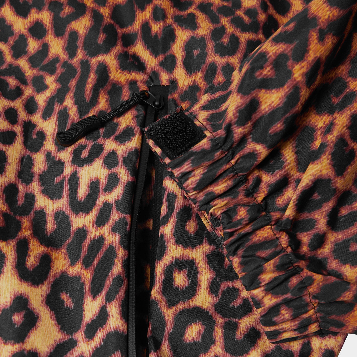 HUF (ハフ) Worldwide JP /JACKETS(ジャケット)/ RAINIER PRINTED SHELL JACKET商品 / BROWN