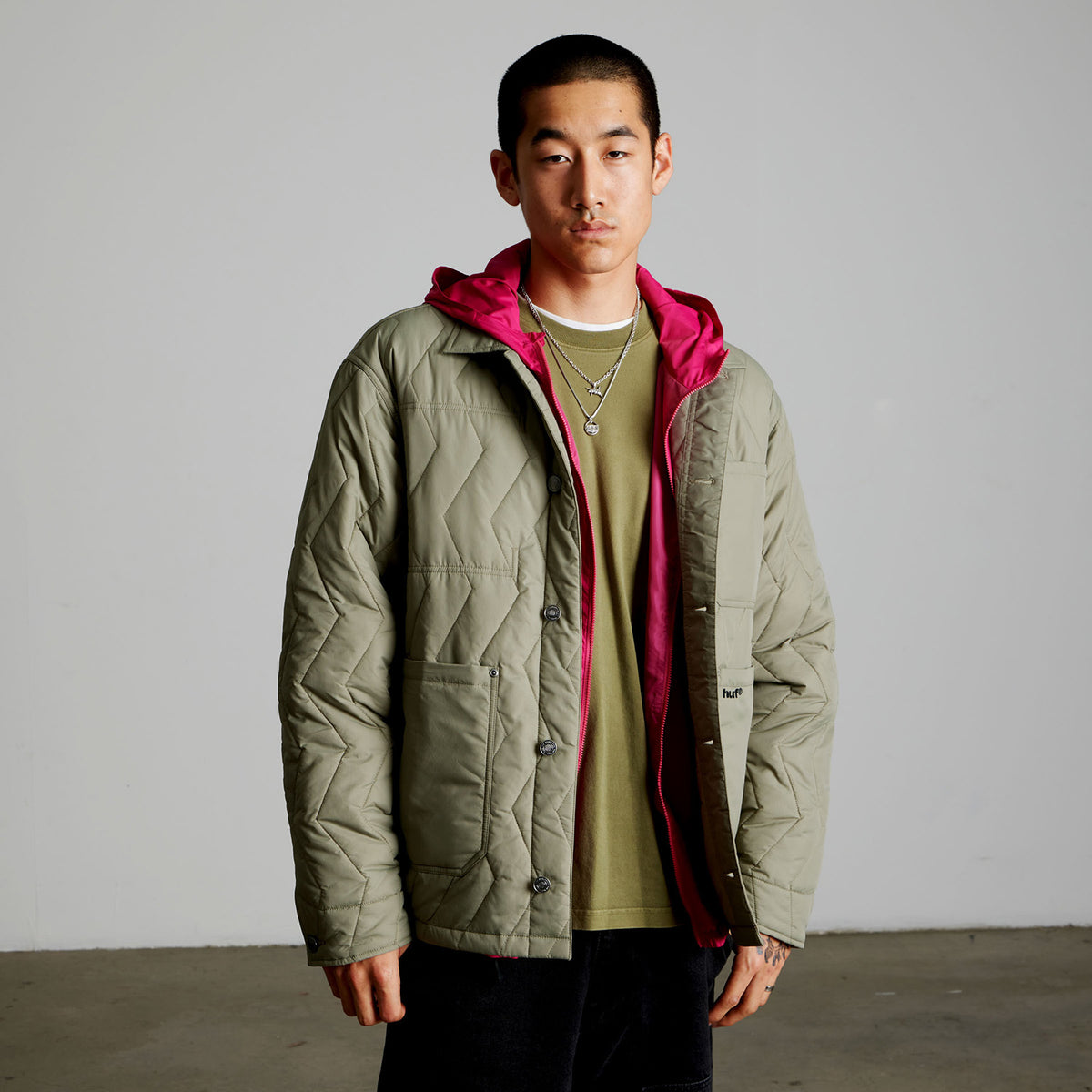 HUF (ハフ) Worldwide JP /JACKETS(ジャケット)/ ZIG ZAG QUILTED CHORE JACKET商品 / BLACK