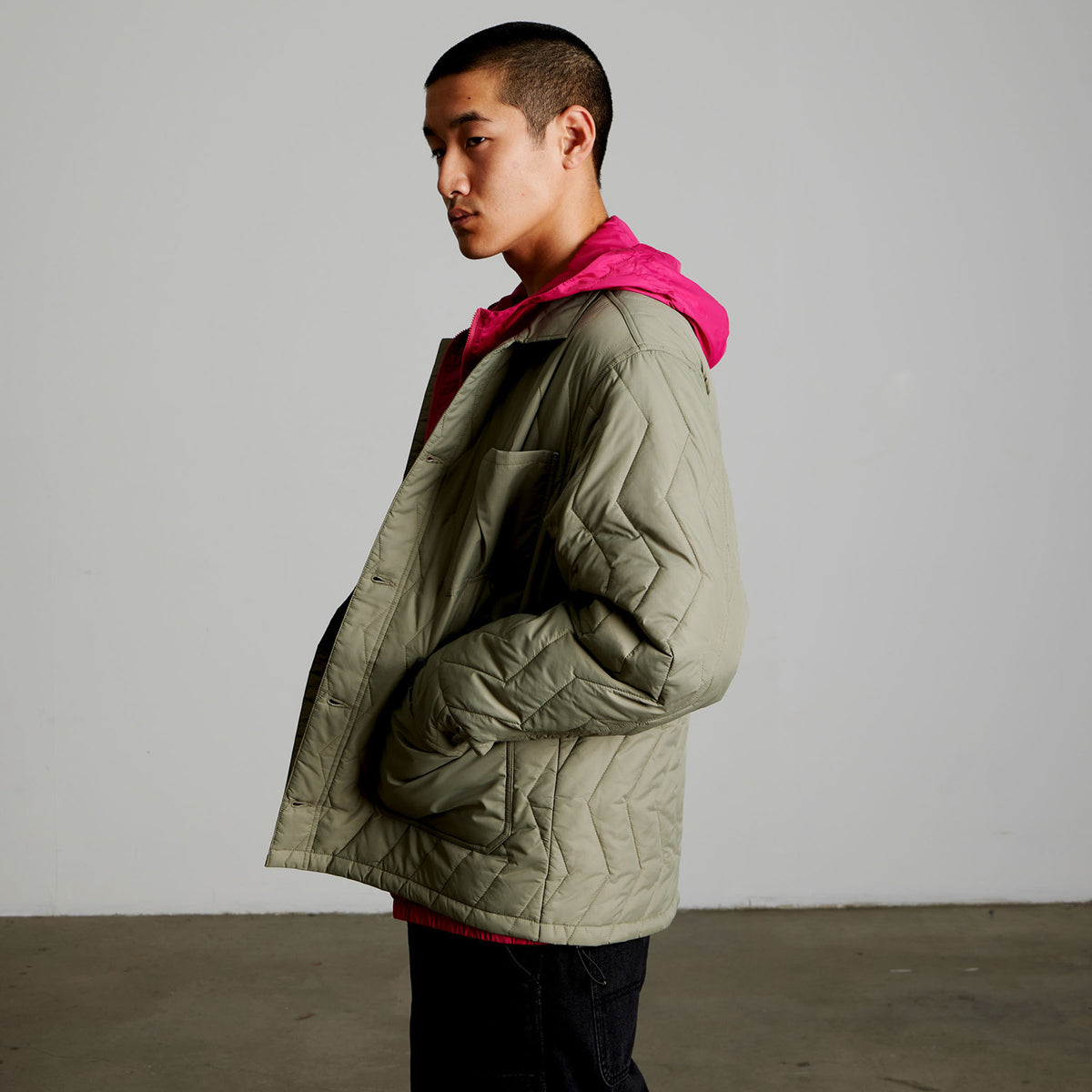HUF (ハフ) Worldwide JP /JACKETS(ジャケット)/ ZIG ZAG QUILTED CHORE JACKET商品 / BLACK