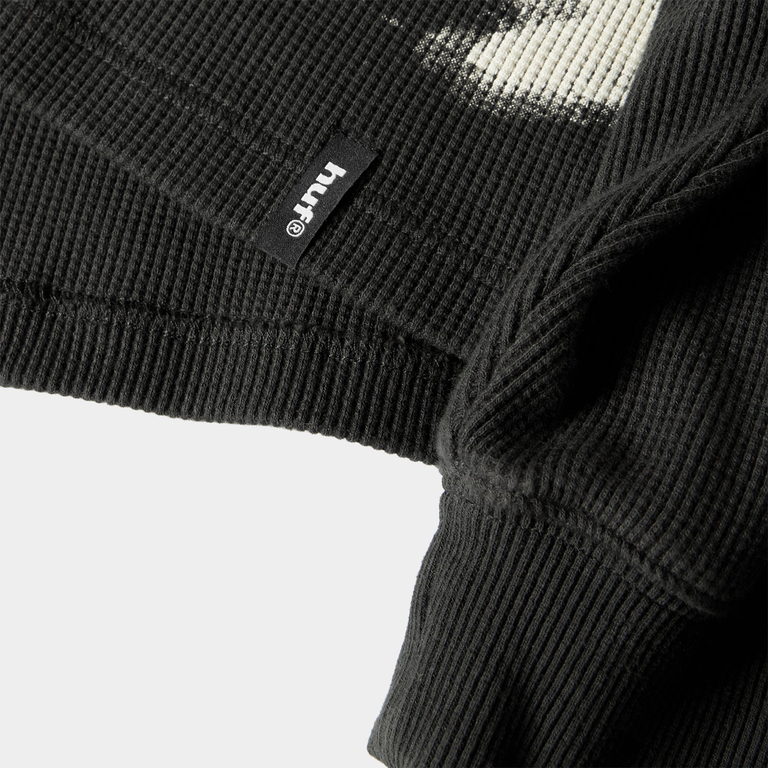 HUF (ハフ) Worldwide JP /TOPS & SHIRTS(トップス&シャツ)/ HUF X ALIENS XENOMORPH LS THERMAL商品 / VINTAGE BLACK