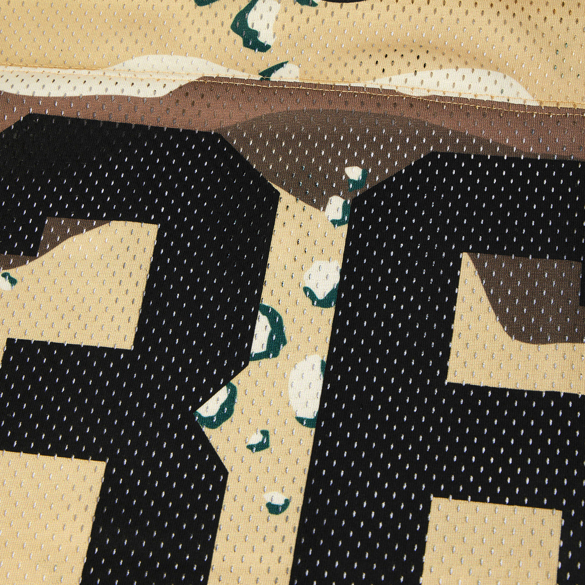 HUF (ハフ) Worldwide JP /TOPS & SHIRTS(トップス&シャツ)/ huf® X THREE 6 MAFIA FOOTBALL JERSEY商品 / CAMO