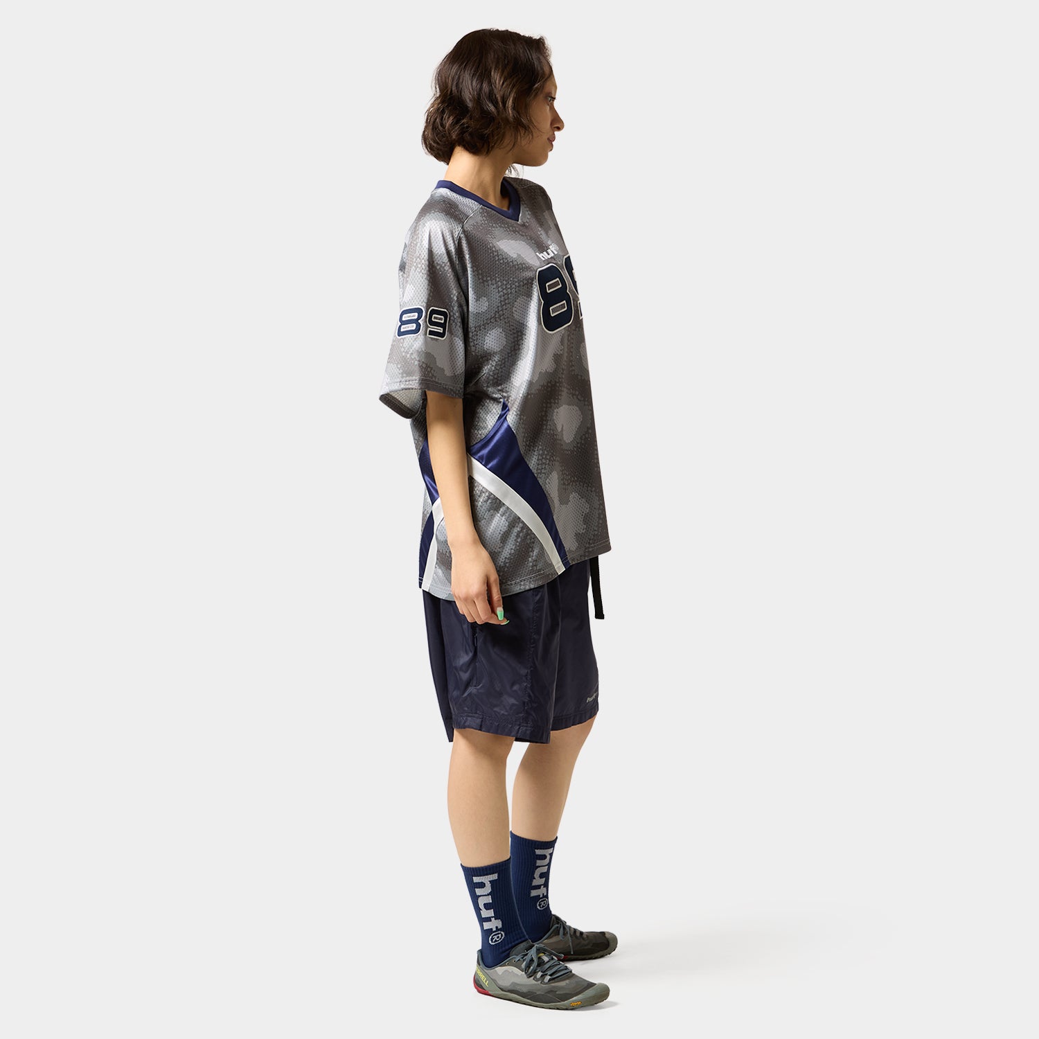 HUF (ハフ) Worldwide JP /TOPS & SHIRTS(トップス&シャツ)/ CROSS CONDITIONS FOOTBALL CREW商品 / BLACK