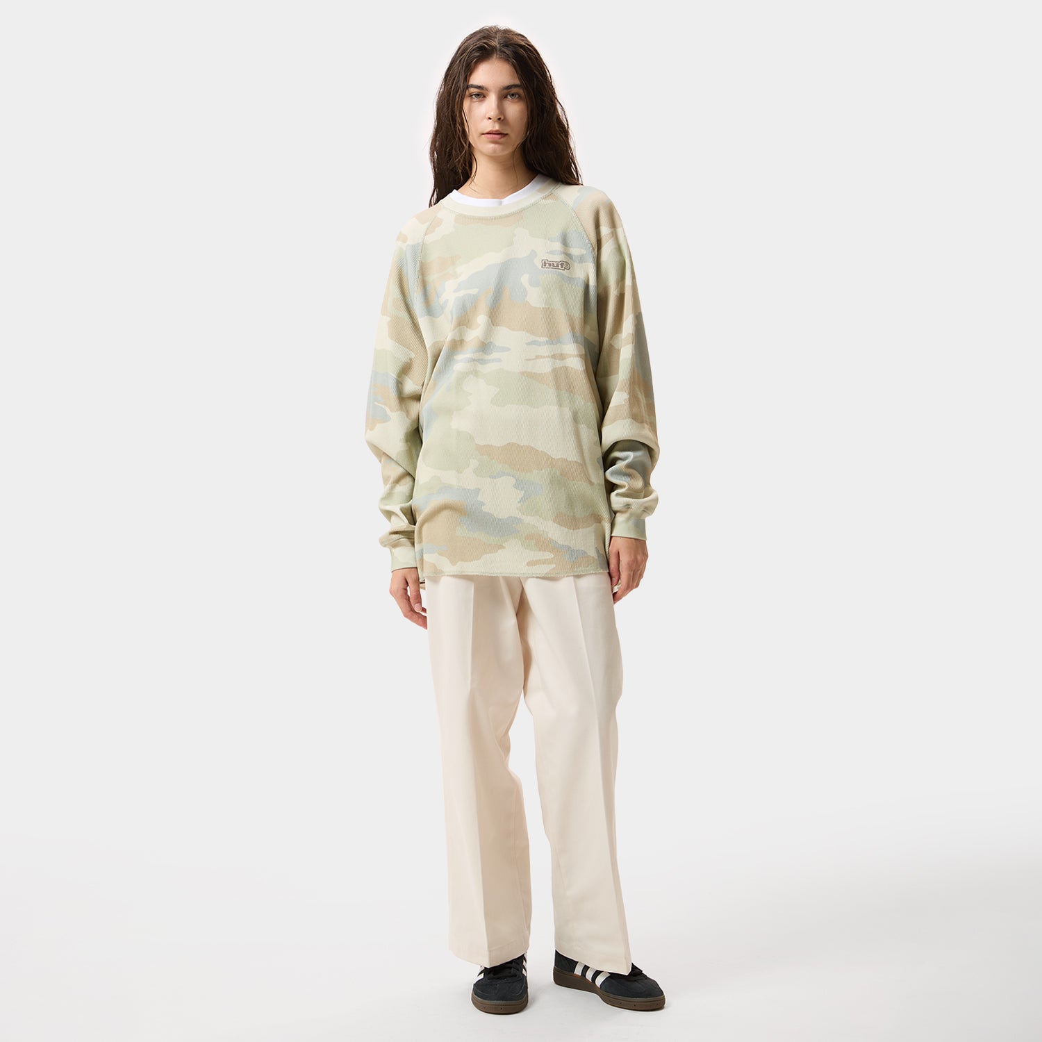 HUF (ハフ) Worldwide JP /TOPS & SHIRTS(トップス&シャツ)/ 89 OUTLINE LS RAGLAN商品 / CAMO