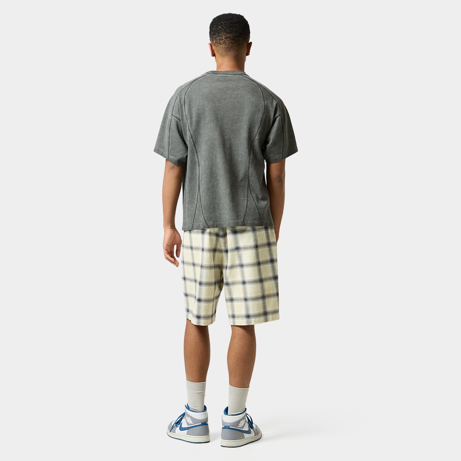 HUF (ハフ) Worldwide JP /TOPS & SHIRTS(トップス&シャツ)/ WASHED PANELED CREW商品 / LT BLUE