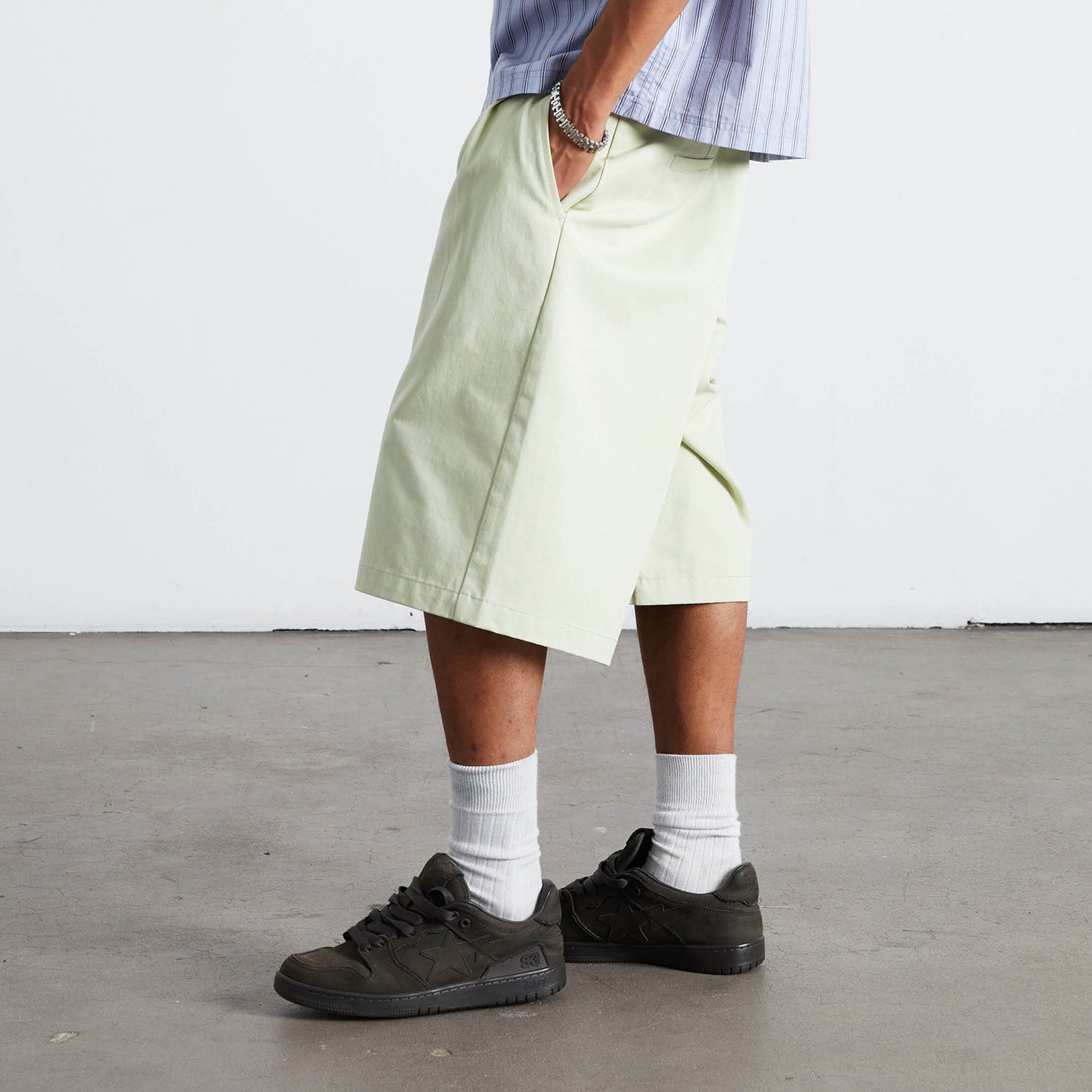 HUF (ハフ) Worldwide JP /SHORTS(ショーツ)/ SORTA LONG CHINO SHORT商品 / BLACK