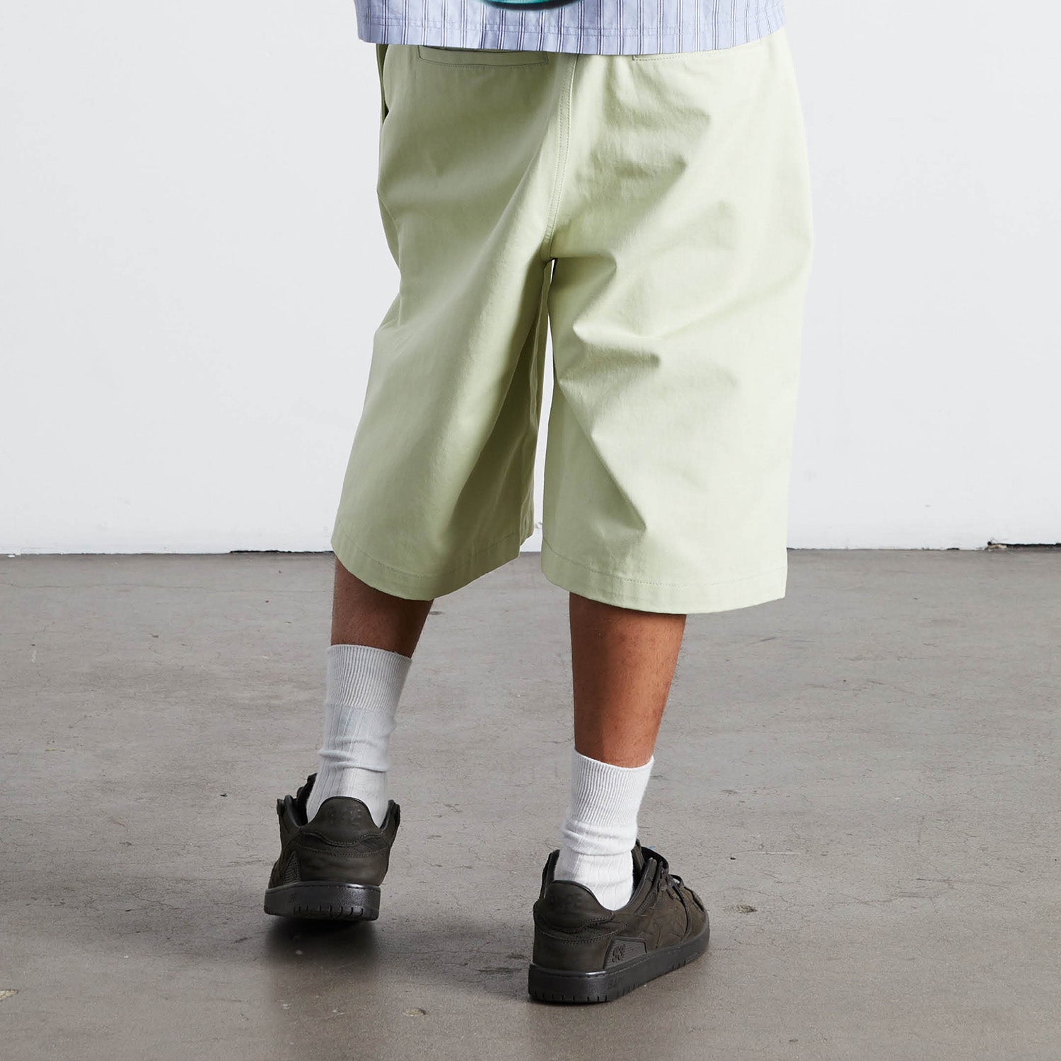 HUF (ハフ) Worldwide JP /SHORTS(ショーツ)/ SORTA LONG CHINO SHORT商品 / BLACK