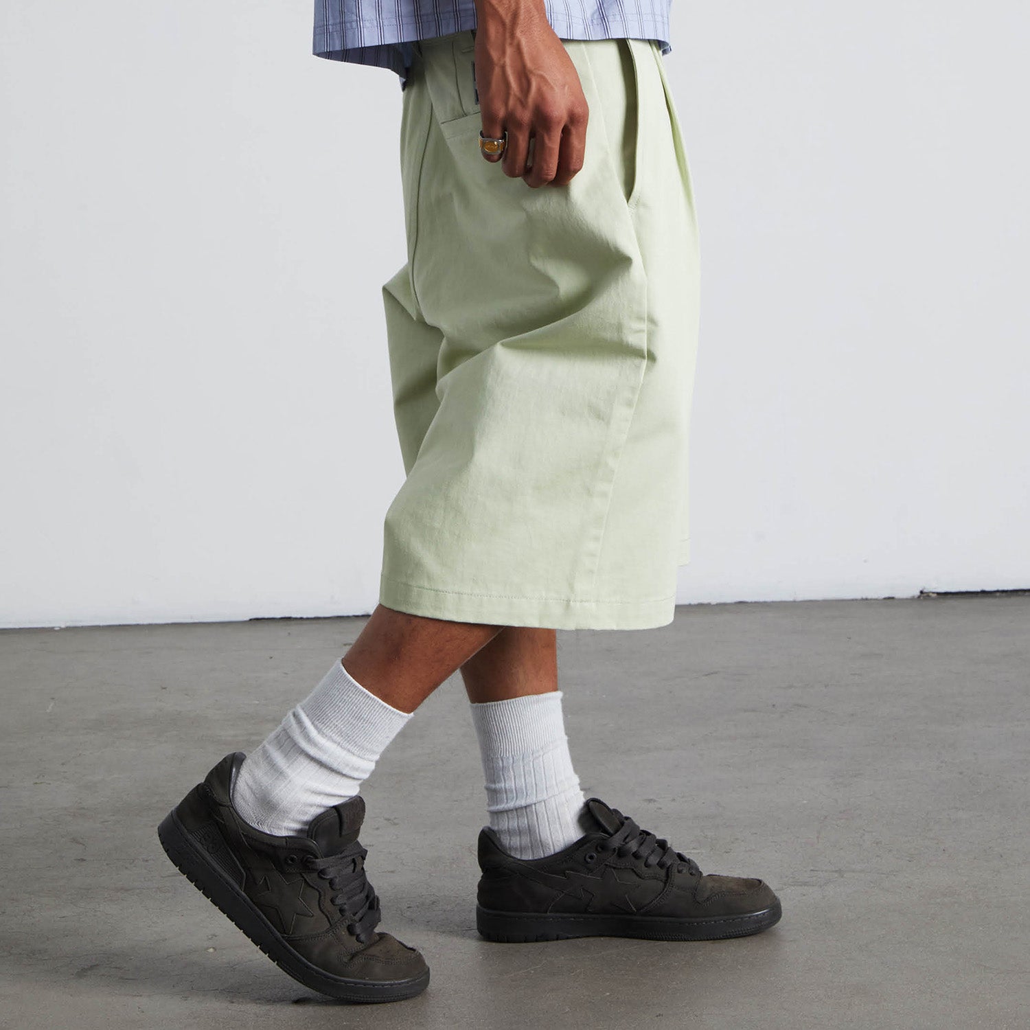 HUF (ハフ) Worldwide JP /SHORTS(ショーツ)/ SORTA LONG CHINO SHORT商品 / BLACK