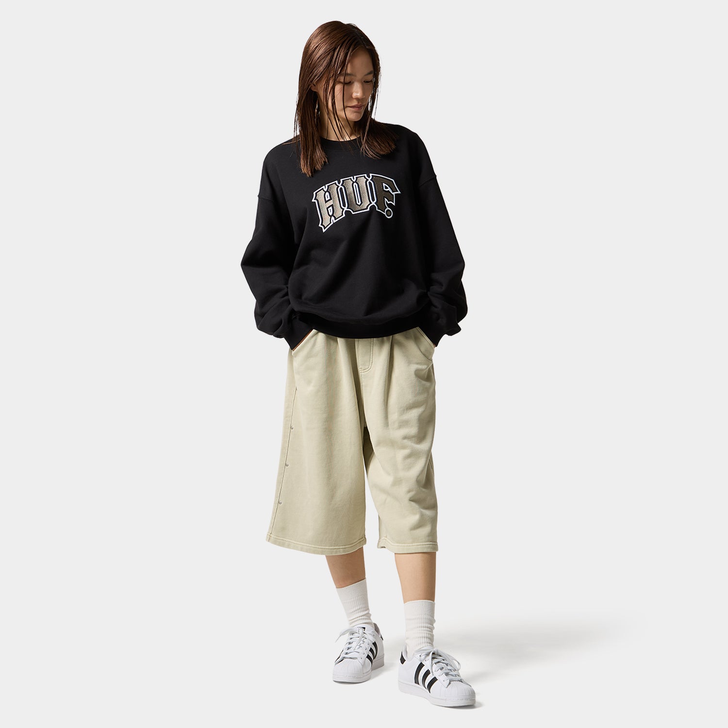 HUF (ハフ) Worldwide JP /SHORTS(ショーツ)/ STUDDED 3/4 FLEECE PANT商品 / BLACK