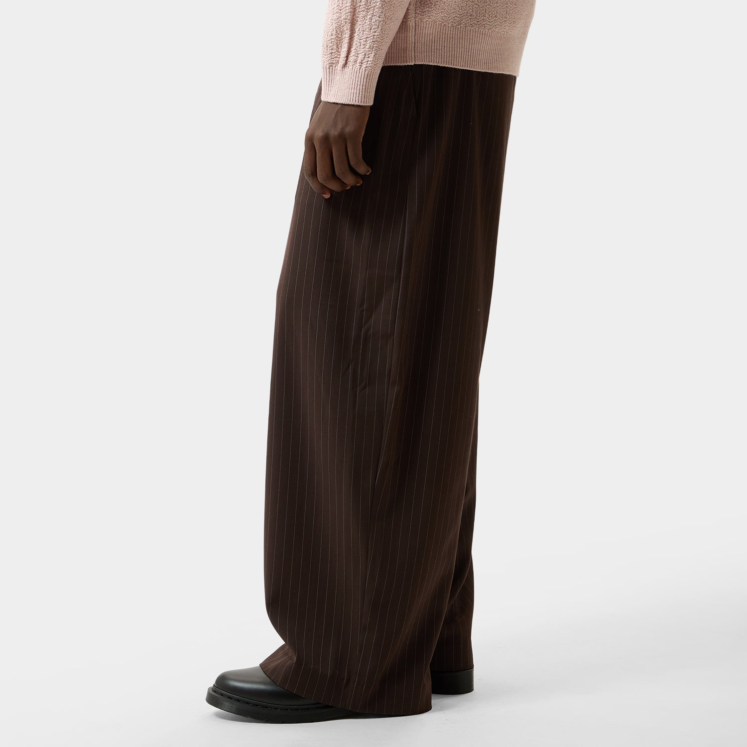 HUF (ハフ) Worldwide JP /PANTS(パンツ)/ STRIPE TWO TUCK TROUSER商品 / NAVY