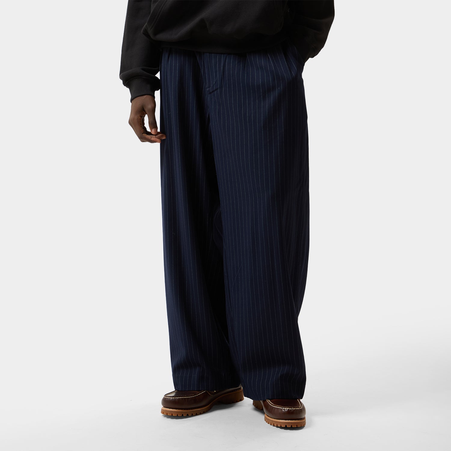 HUF (ハフ) Worldwide JP /PANTS(パンツ)/ STRIPE TWO TUCK TROUSER商品 / NAVY
