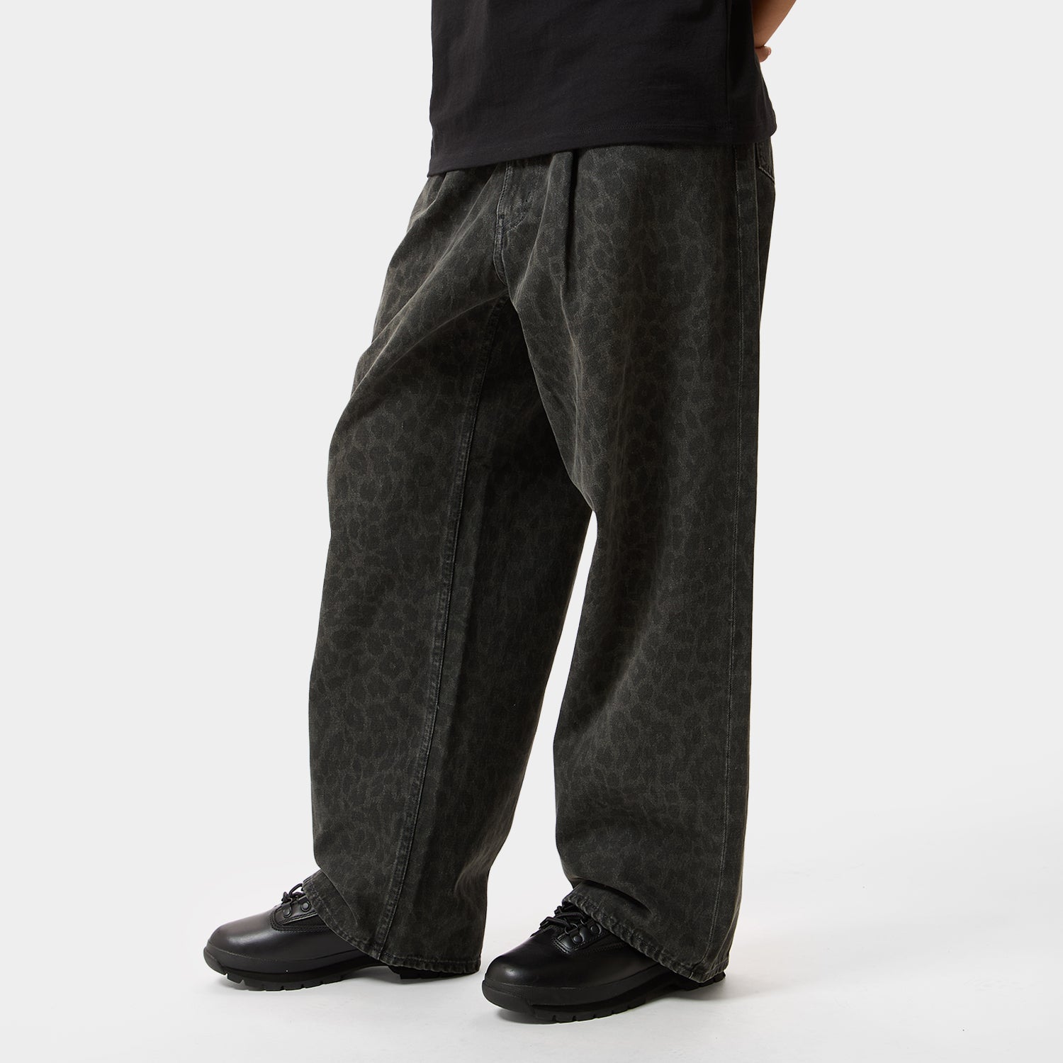 HUF (ハフ) Worldwide JP /PANTS(パンツ)/ LEOPARD WIDE DENIM PANT商品 / BROWN