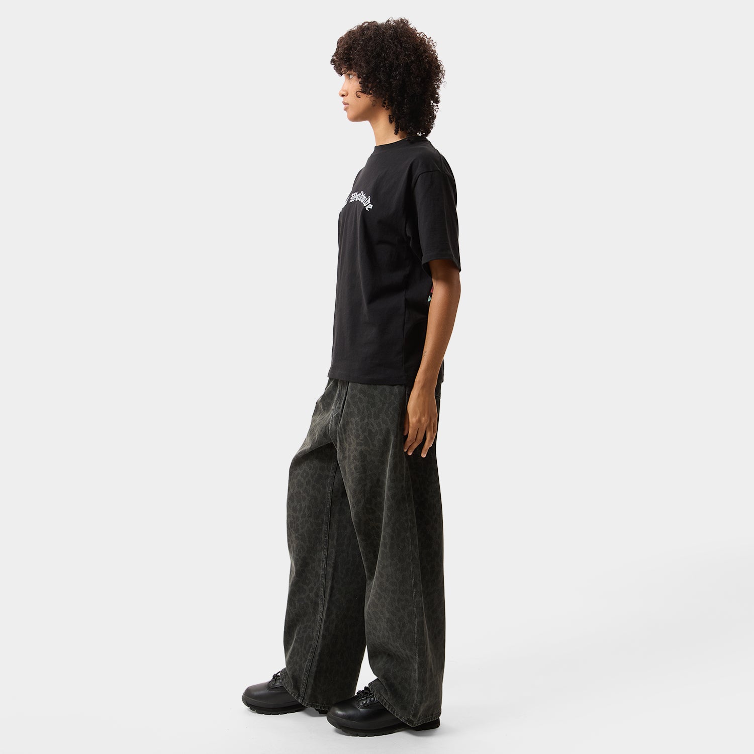 HUF (ハフ) Worldwide JP /PANTS(パンツ)/ LEOPARD WIDE DENIM PANT商品 / BROWN