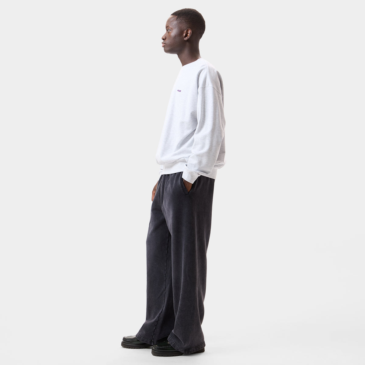 HUF (ハフ) Worldwide JP /PANTS(パンツ)/ INTERNATIONAL LUXURY FLEECE PANT商品 / NAVY