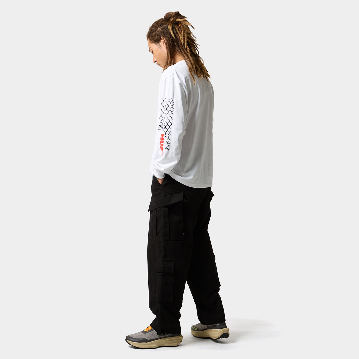 HUF (ハフ) Worldwide JP /T-SHIRTS(Tシャツ)/ 4 THE DAWGS LS TEE商品 / WHITE