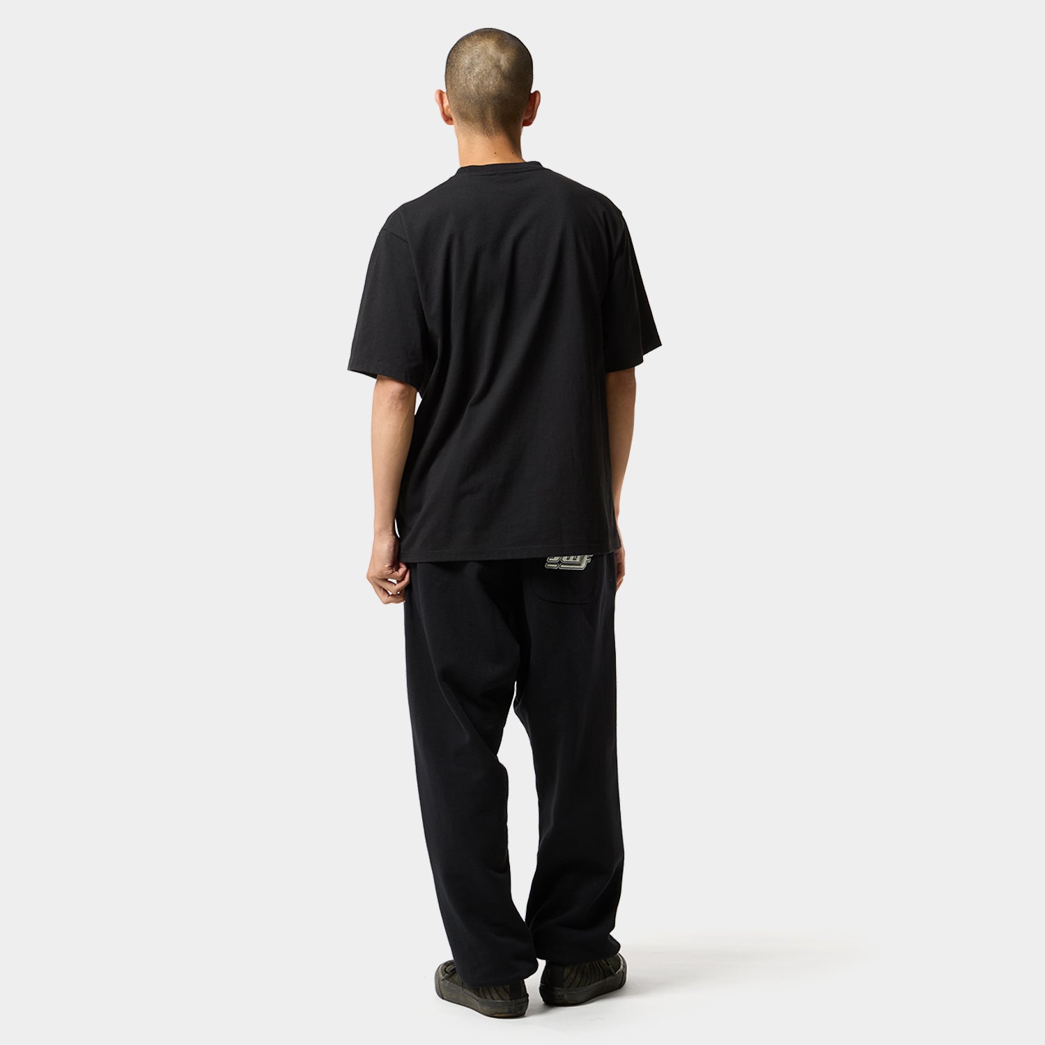 HUF (ハフ) Worldwide JP /T-SHIRTS(Tシャツ)/ H DOT TEE商品 / BLACK