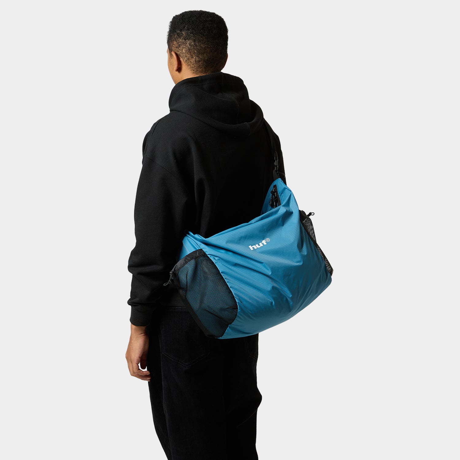 HUF (ハフ) Worldwide JP /BAGS（バッグ）/ HUF®eightynine SHOULDER BAG商品 / LT BLUE