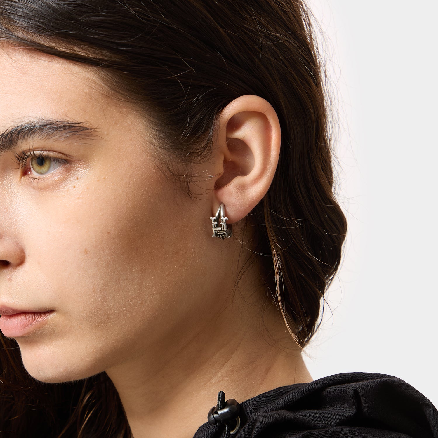 HUF (ハフ) Worldwide JP /JEWELRY（ジュエリー）/ VARSITY DOUBLE HOOP PIERCE商品 / SILVER
