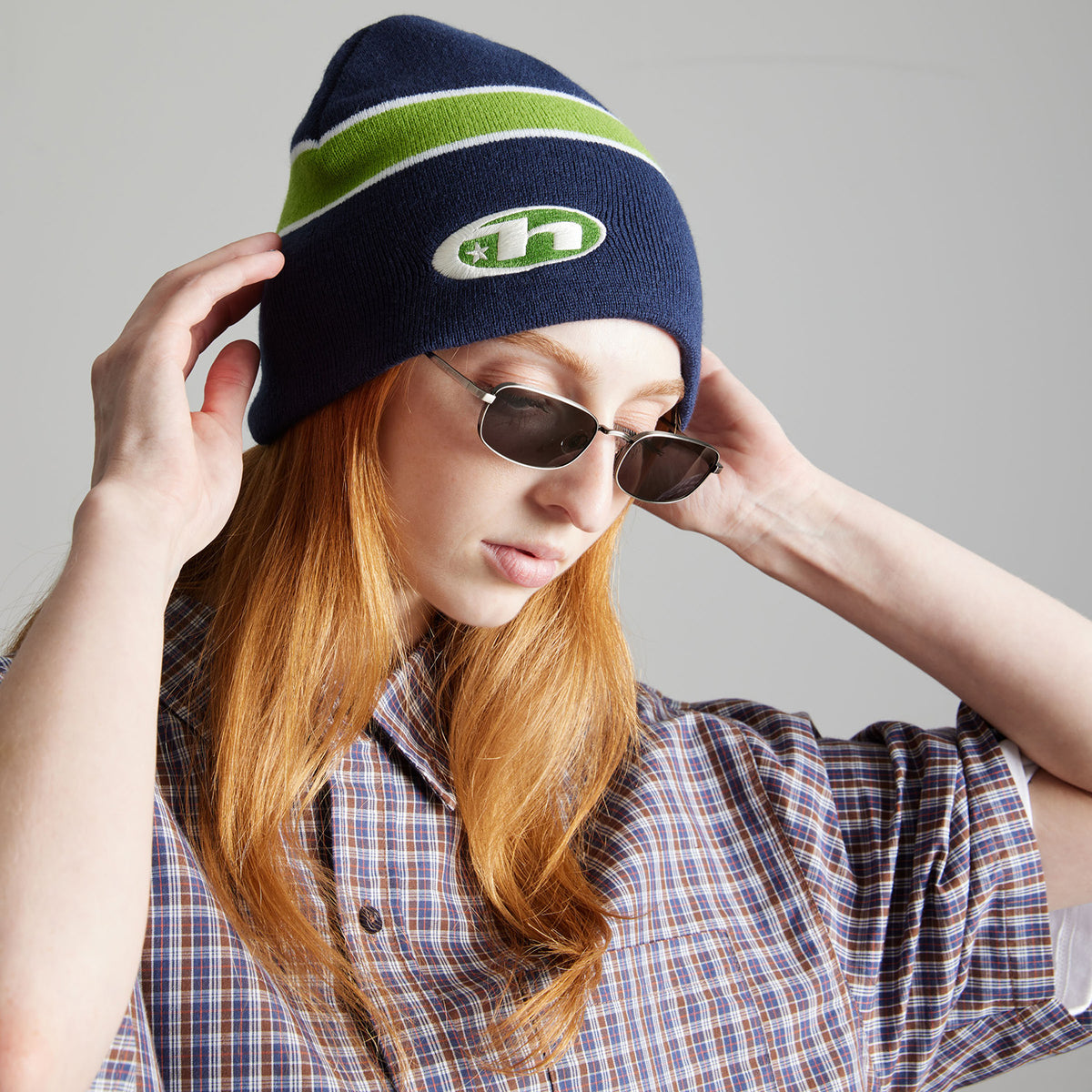 HUF (ハフ) Worldwide JP /HATS & BEANIES（ハット&ビーニー）/ FREQUENCY SKULL BEANIE商品 / NAVY