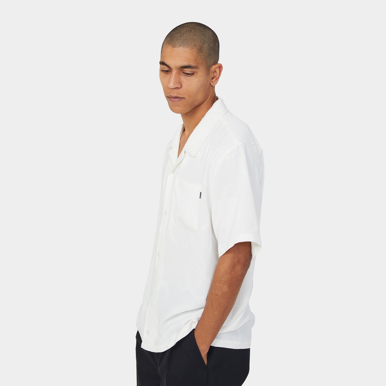 SECTOR JACQUARD SHIRT｜TOPS & SHIRTS（トップス&シャツ）｜【公式