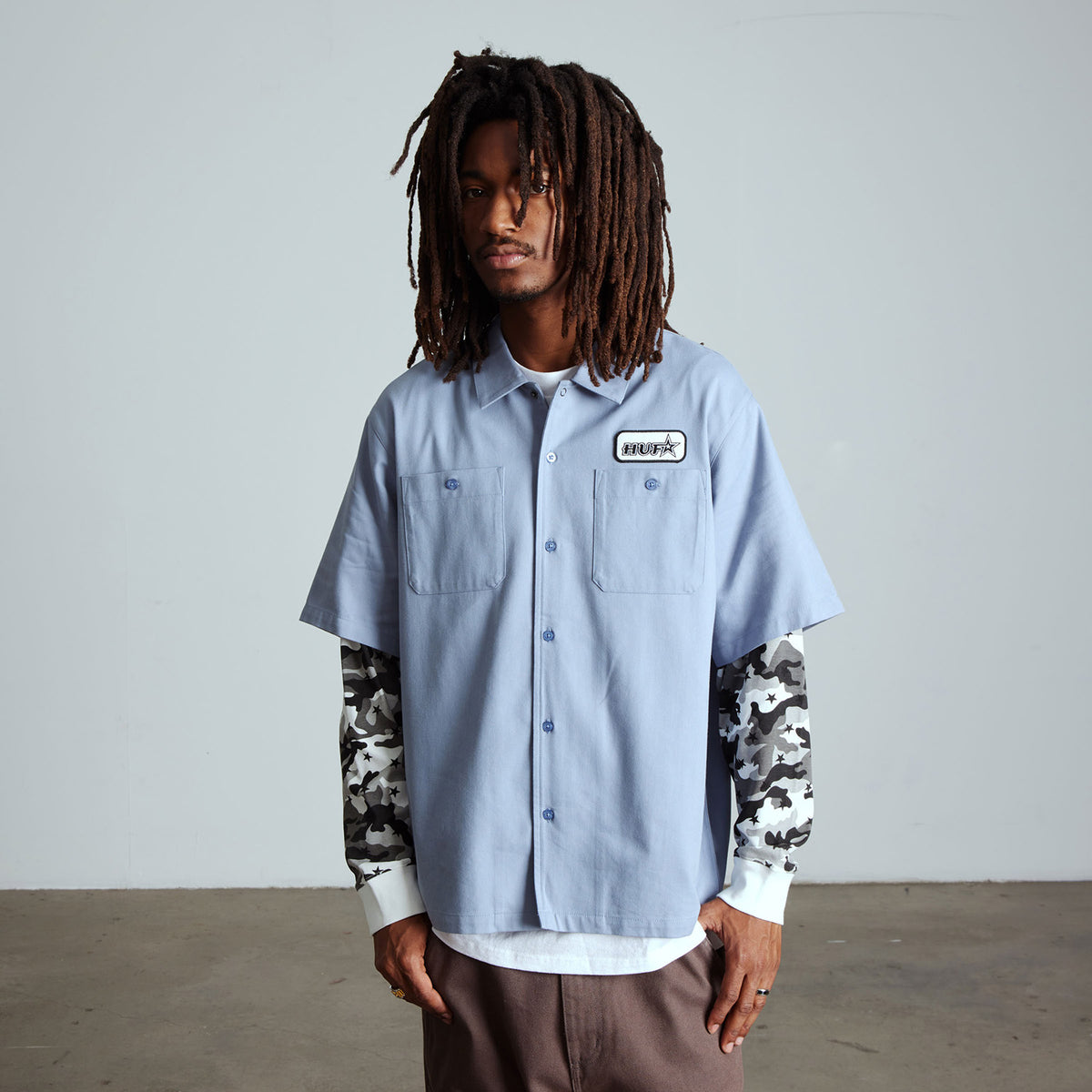 HUF (ハフ) Worldwide JP /TOPS & SHIRTS（トップス&シャツ）/ SHADOWS LS WORK SHIRT商品 / LIGHT BLUE