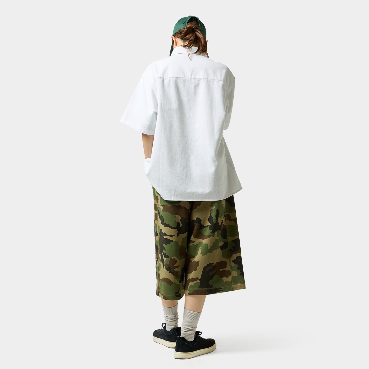 HUF (ハフ) Worldwide JP /TOPS & SHIRTS（トップス&シャツ）/ MEGABLAST SHIRT商品 / BLACK