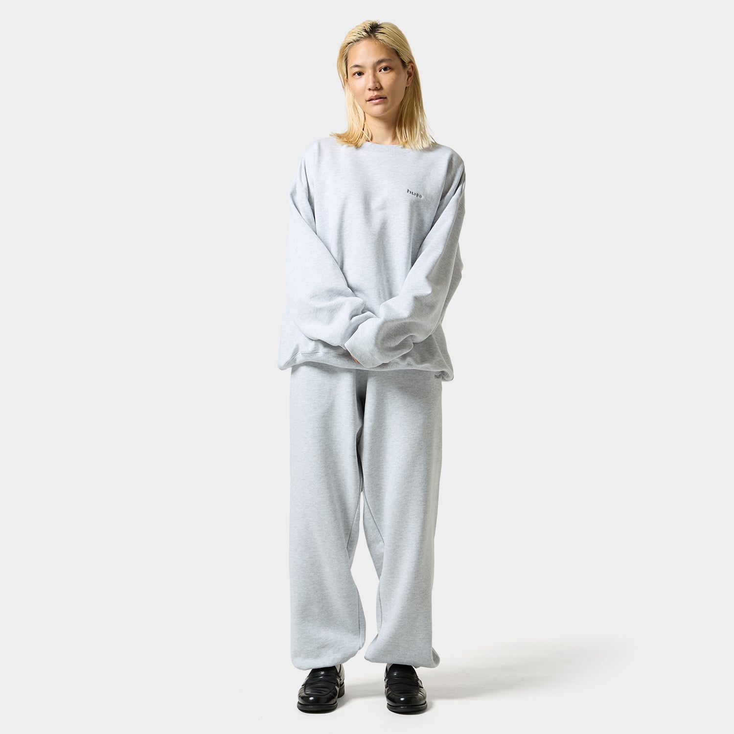 HUF eightynine FLEECE CREW｜SWEATSHIRTS（スウェットシャツ