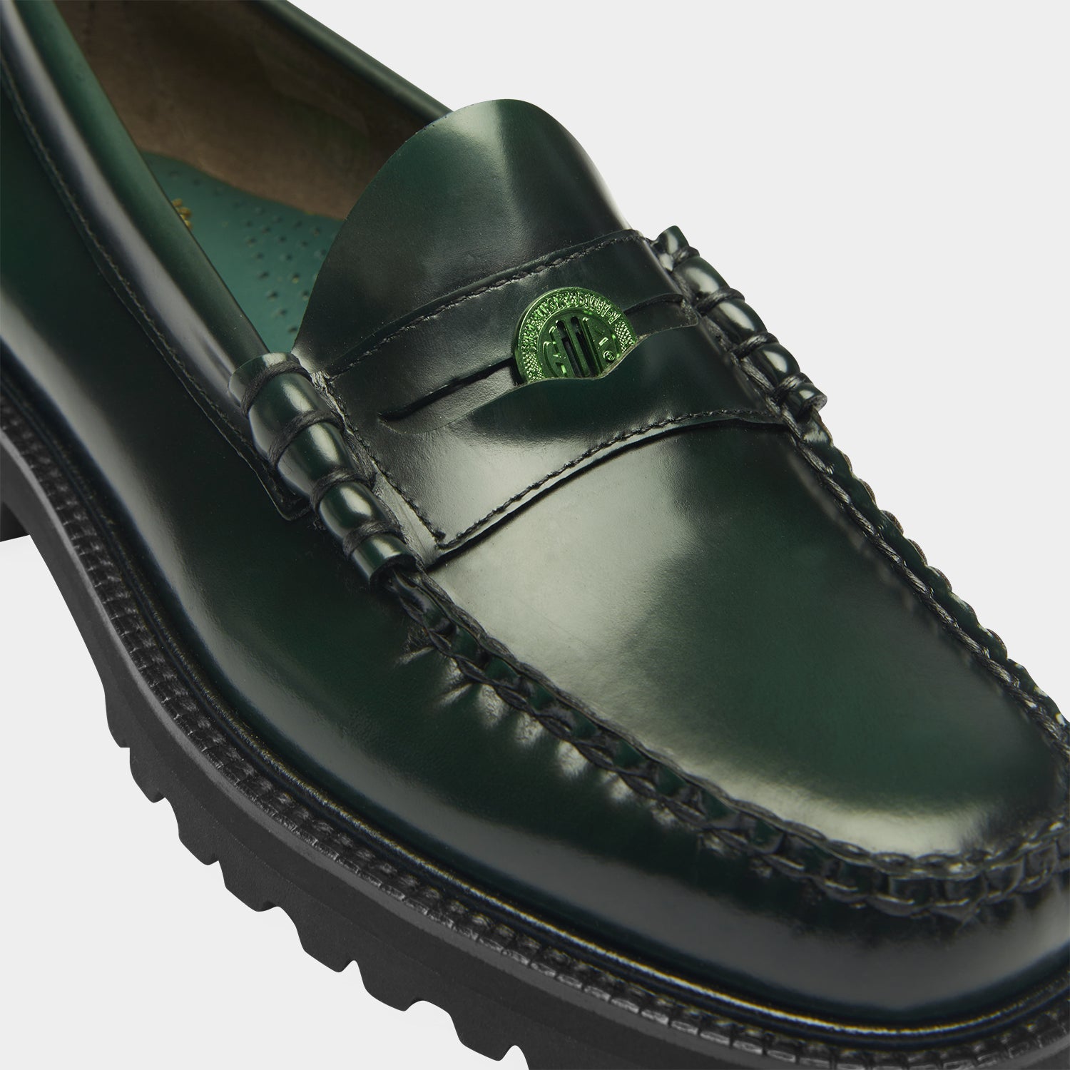 HUF (ハフ) Worldwide JP /FOOTWEAR（スニーカー）/ HUF X G.H.BASS LARSON PENNY商品 / BLACK