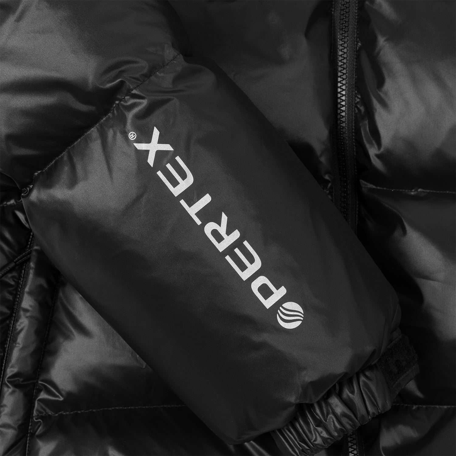 HUF (ハフ) Worldwide JP /JACKETS（ジャケット）/ PERTEX EXPLORER DOWN JACKET商品 / GREY CAMO