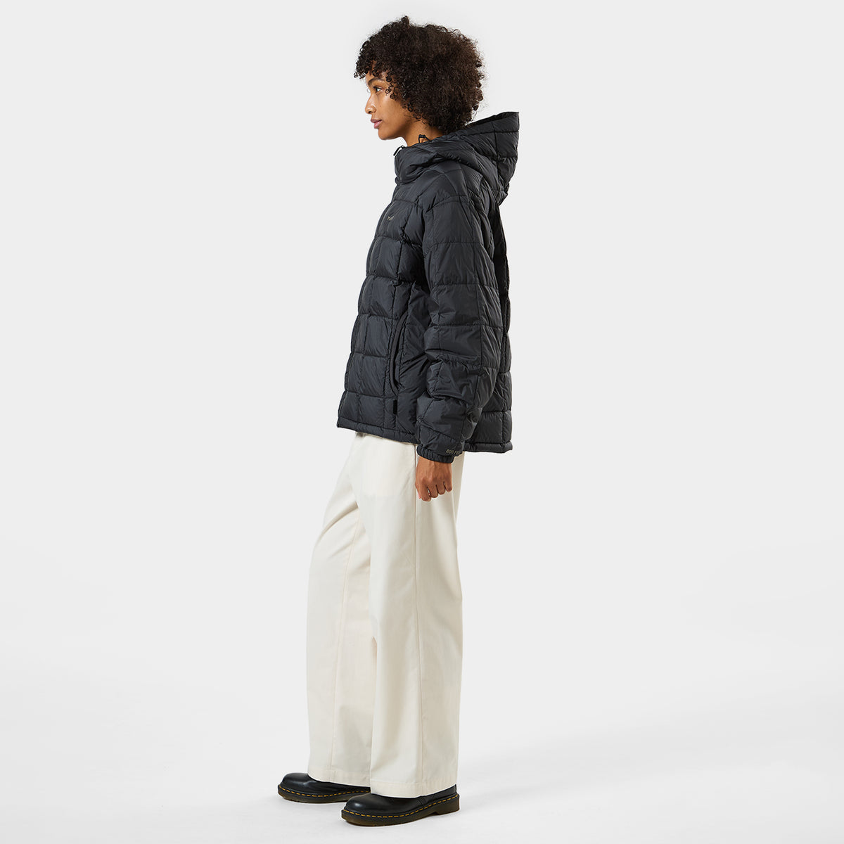 HUF (ハフ) Worldwide JP /JACKETS（ジャケット）/ huf® X TAION SIERRA FEATHER LIGHT HOODED JACKET商品 / LT BLUE