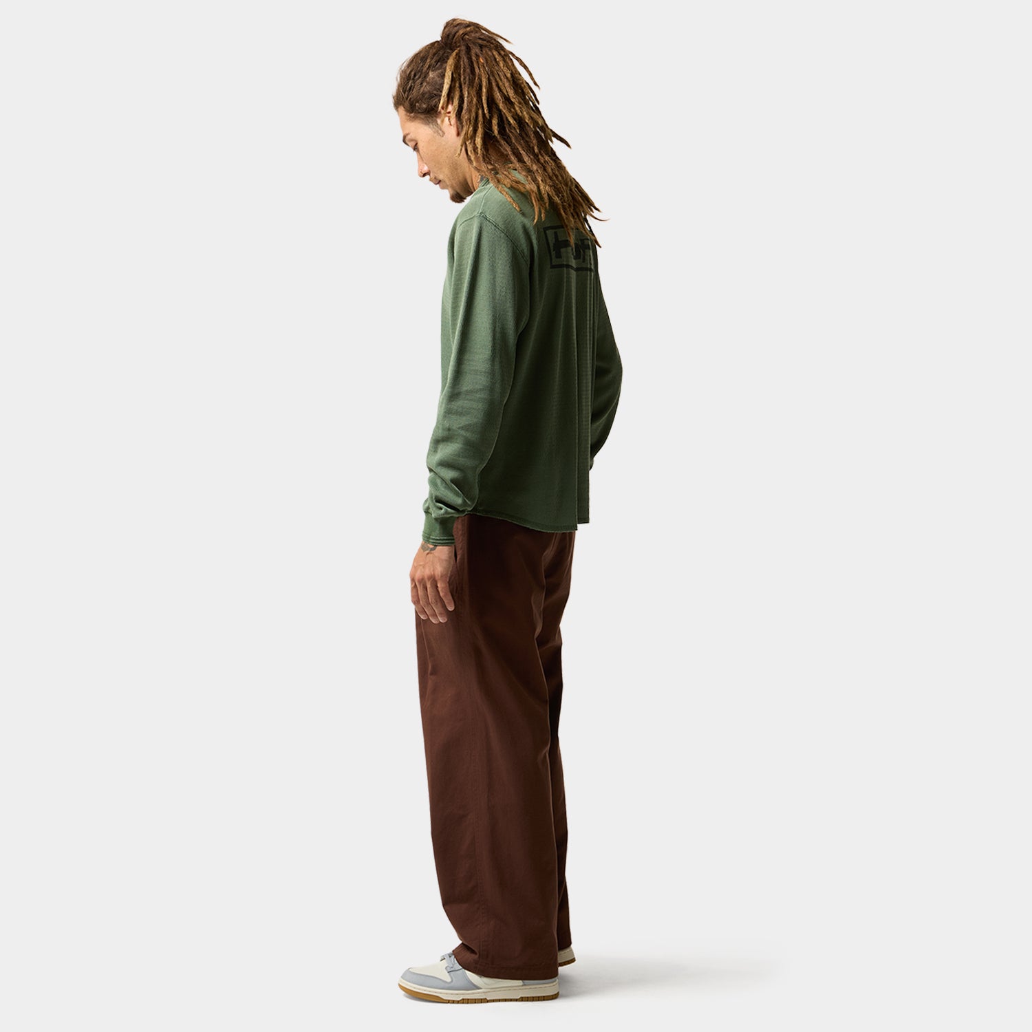 HUF (ハフ) Worldwide JP /TOPS & SHIRTS（トップス&シャツ）/ STRETCH LOGO HENRY THERMAL商品 / DARK OLIVE