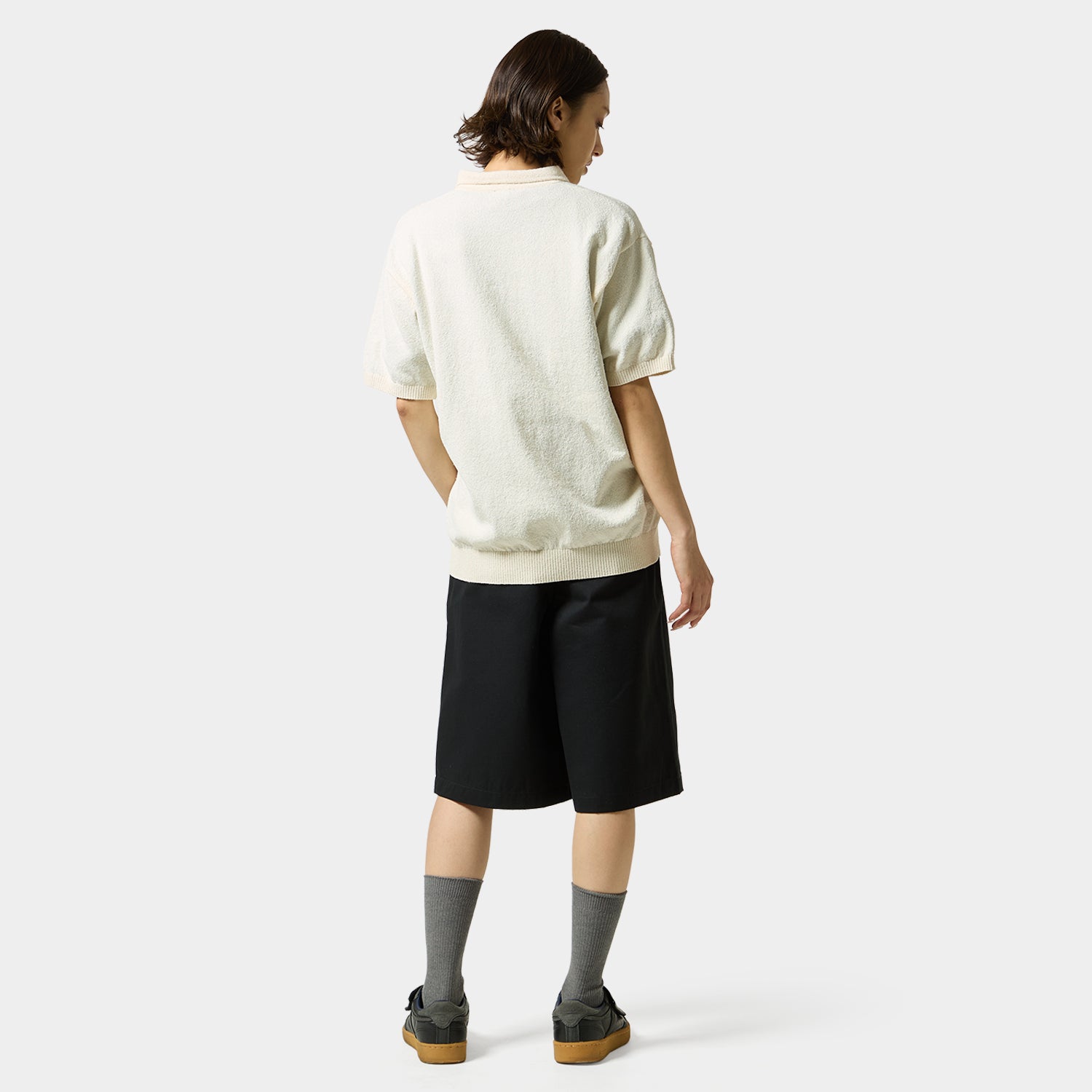 HUF (ハフ) Worldwide JP /TOPS & SHIRTS（トップス&シャツ）/ SERIF H KNIT POLO TOP商品 / BLACK