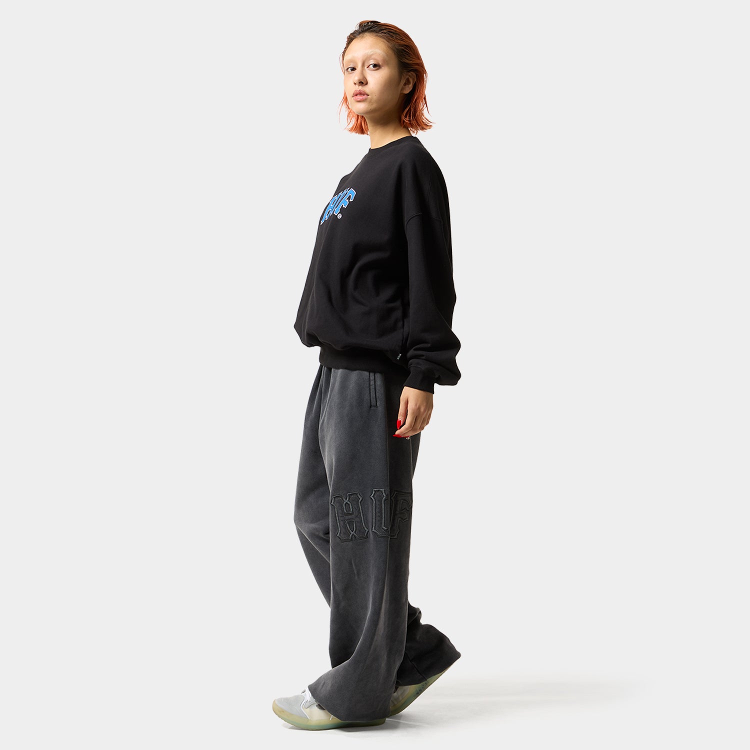 ARCH APPLIQUE CREWNECK｜SWEATSHIRTS（スウェットシャツ）｜【公式