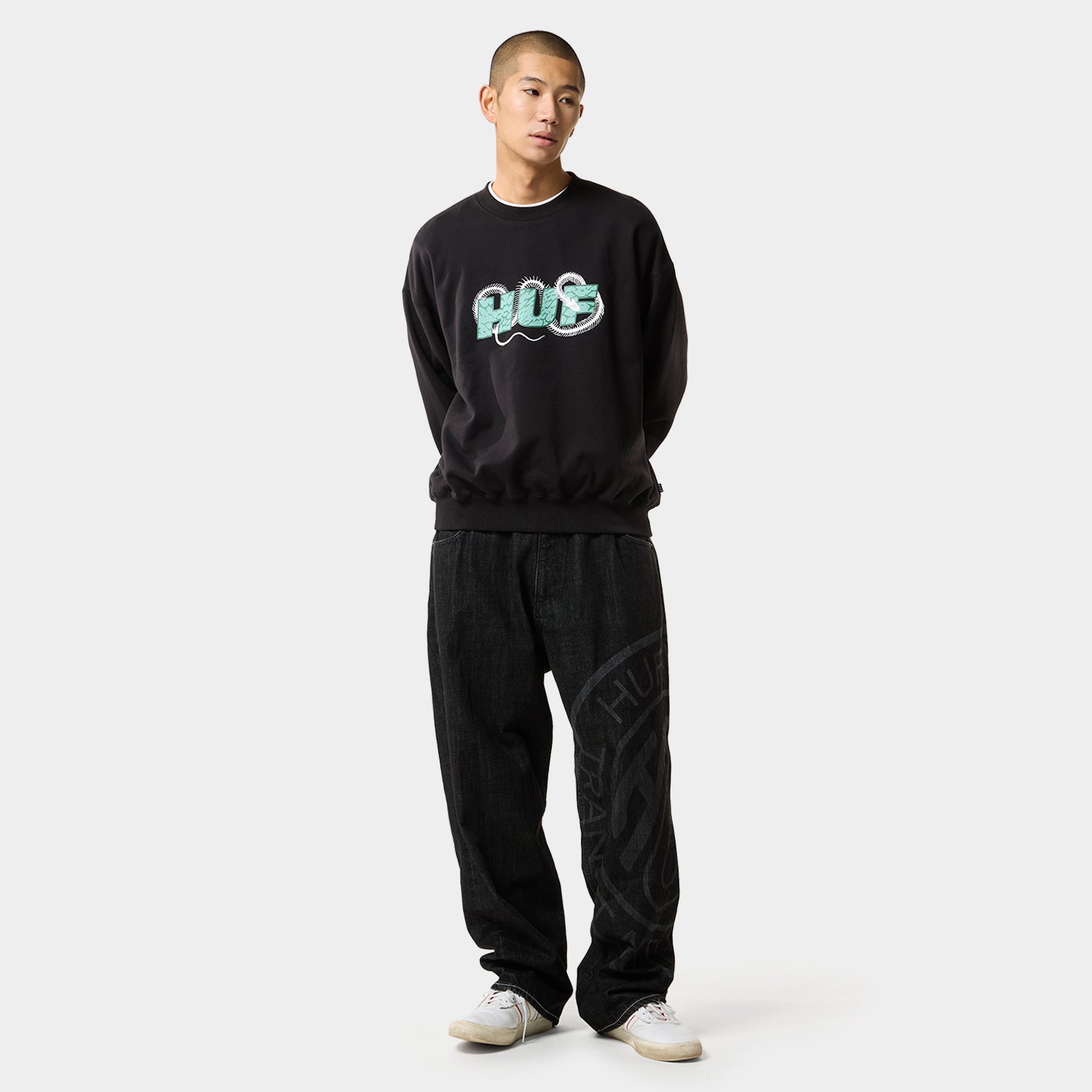 HUF (ハフ) Worldwide JP /SWEATSHIRTS（スウェットシャツ）/ COBRA CREWNECK商品 / BLACK