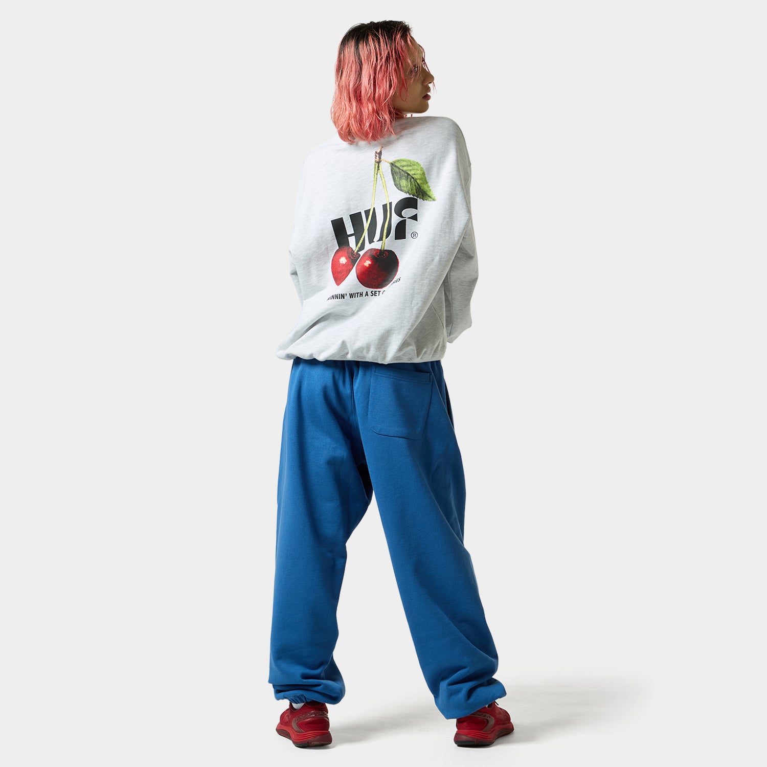 SET OF CHERRIES CREWNECK｜SWEATSHIRTS（スウェットシャツ）｜【公式