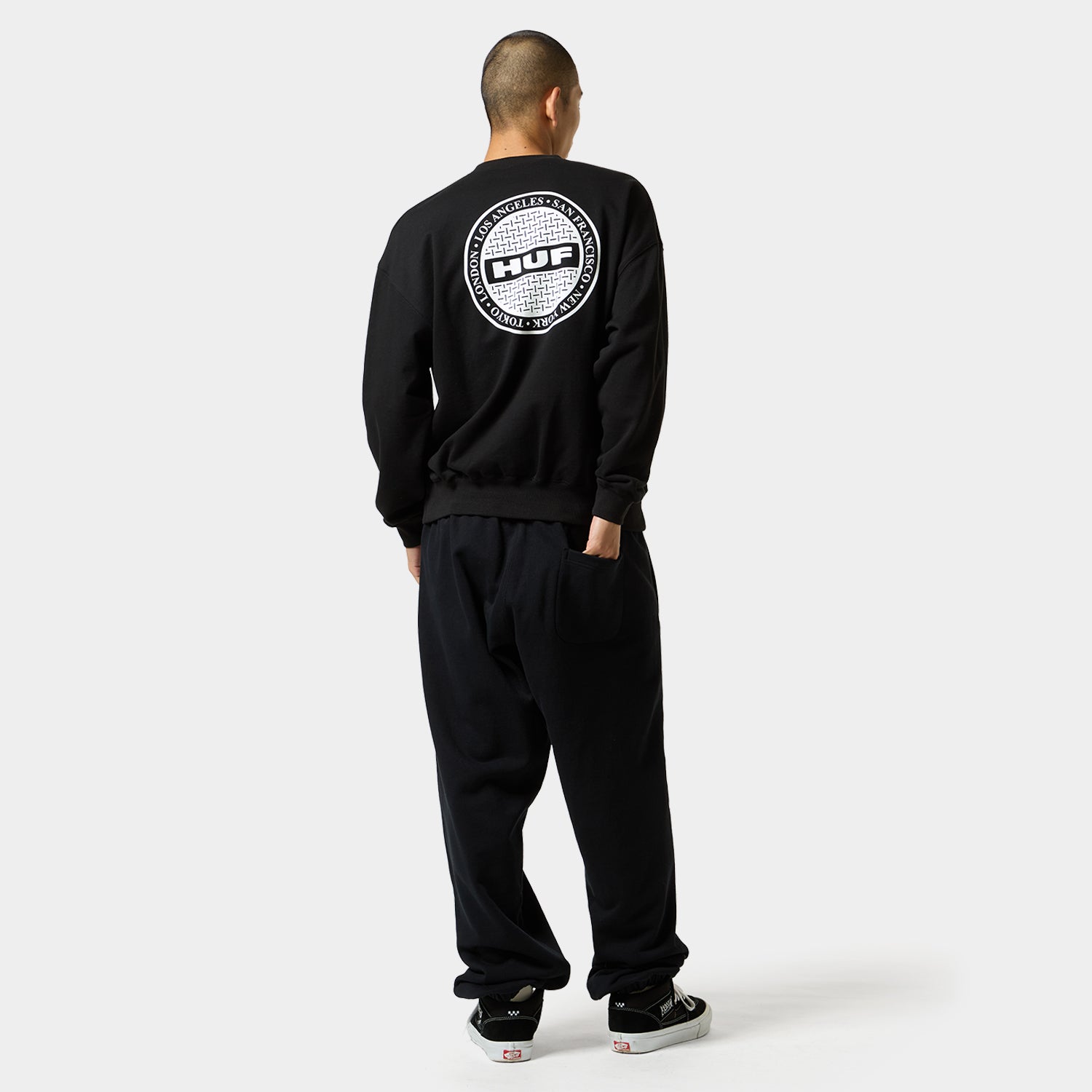 MANHOLE CREWNECK｜SWEATSHIRTS（スウェットシャツ）｜【公式通販 HUF
