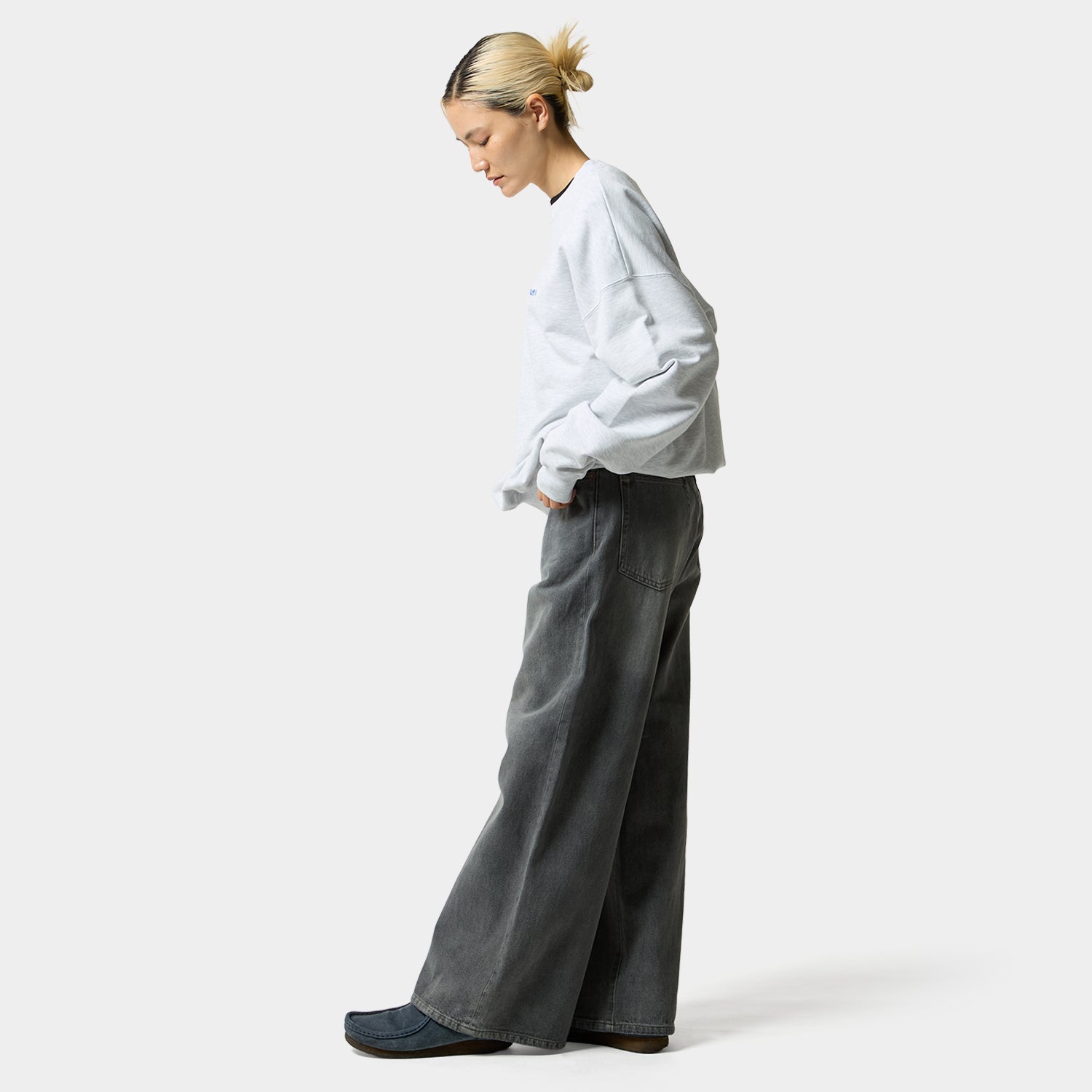 COMMUNITY SUPPORT CREW｜SWEATSHIRTS（スウェットシャツ）｜【公式